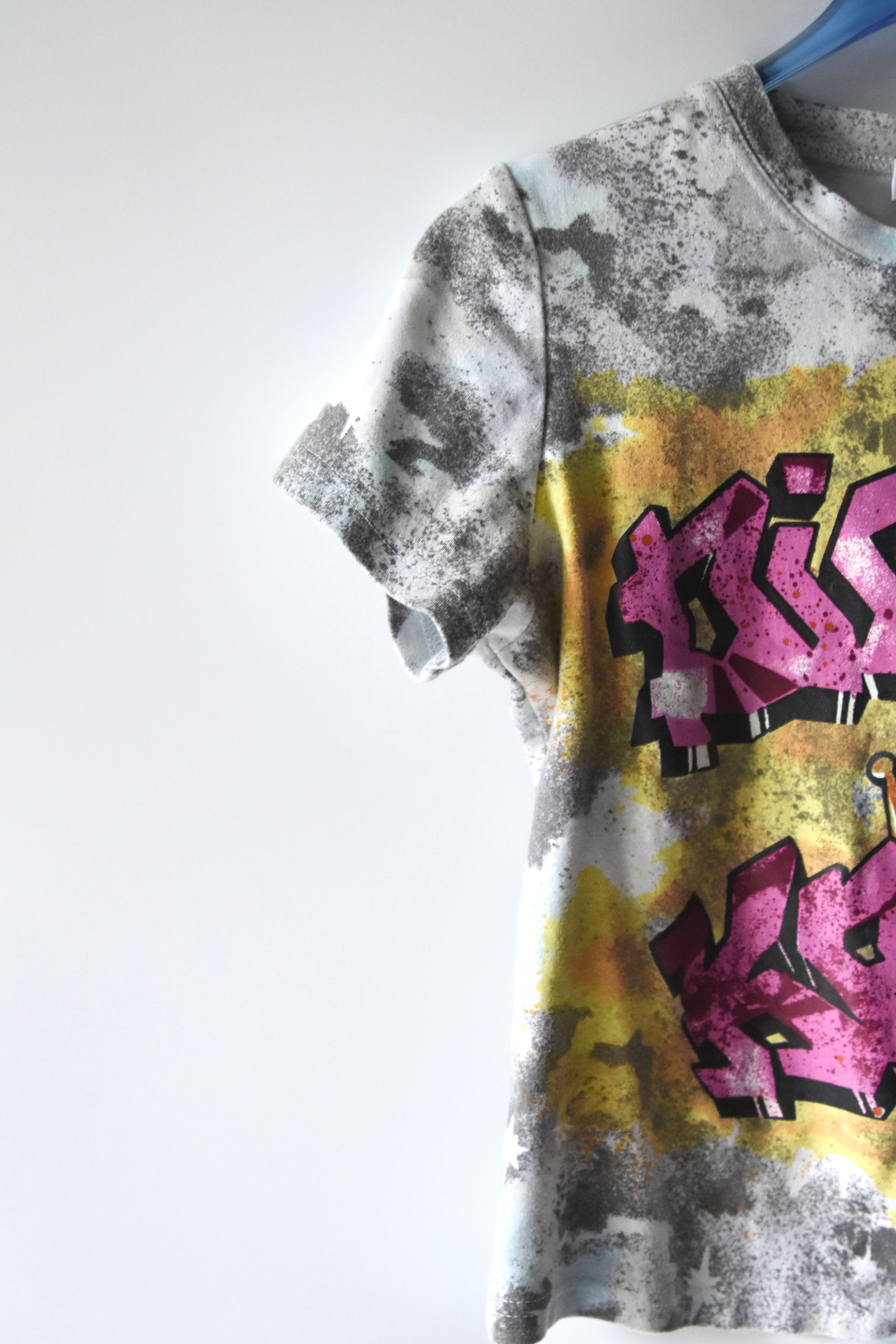 Christian Dior by John Galliano “Dior KISS” Graffiti Baby Tee (Rare Y2K Street Art Archive)