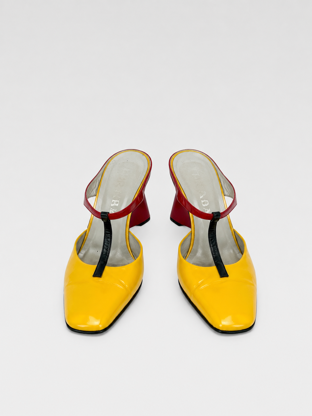 靴 Archive prada patent leather mules 36.5 Prada FW1998 Archive Red Yellow Patent Leather Square Toe