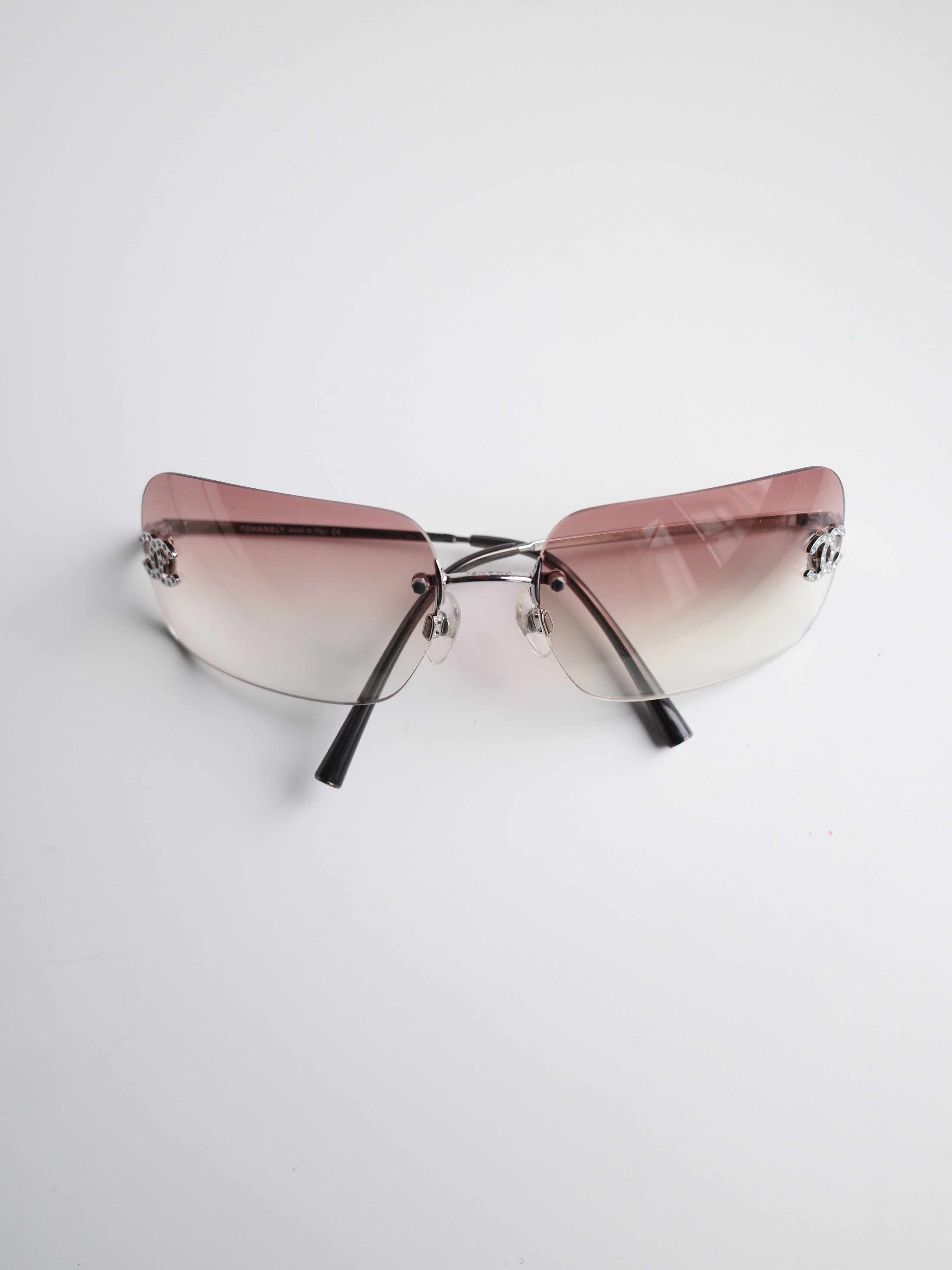 Chanel Y2K Gradient Rimless Crystal Logo Sunglasses – METAL 金