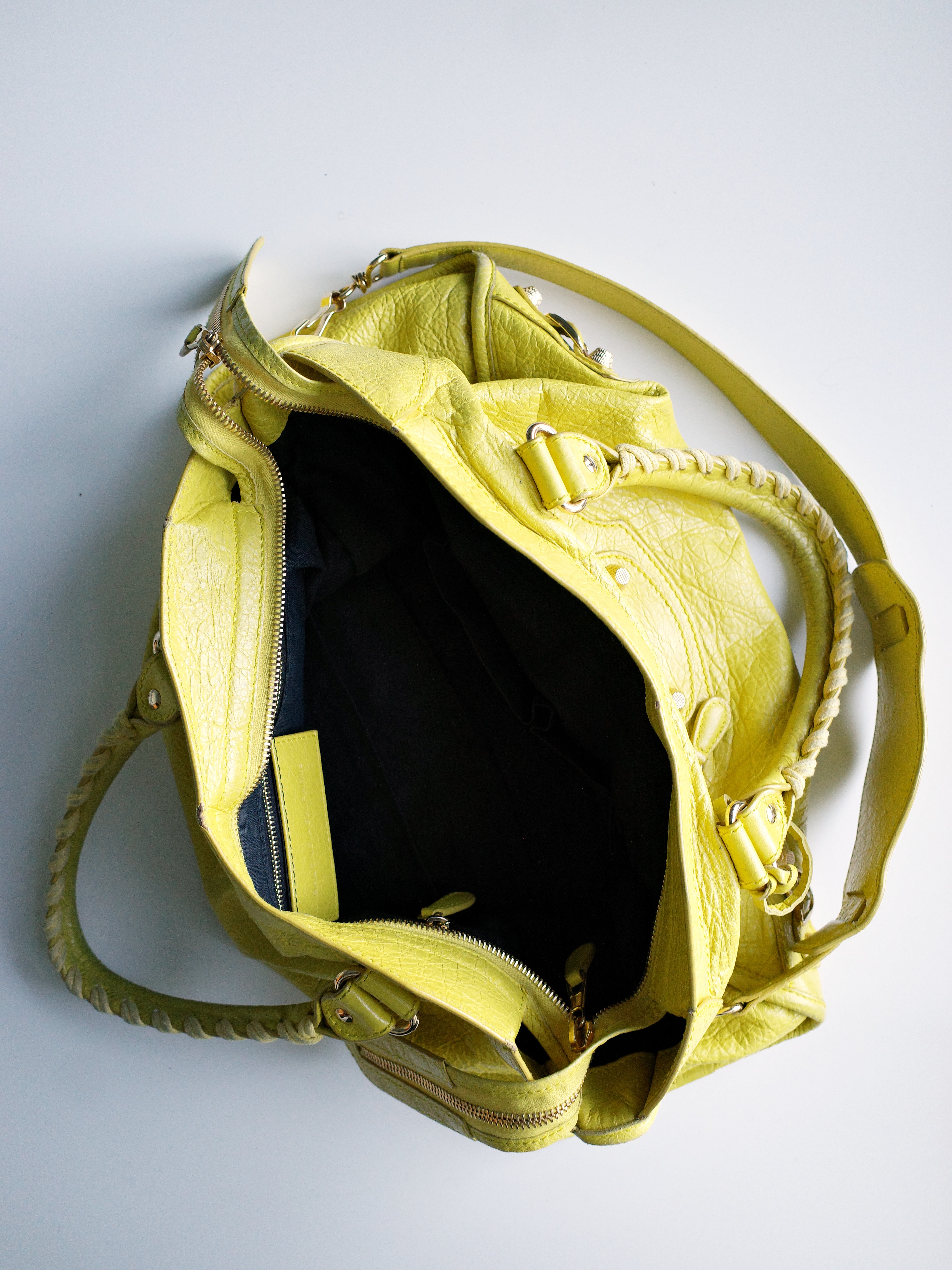 Balenciaga Bright Yellow Medium City Bag – NOVAWARE