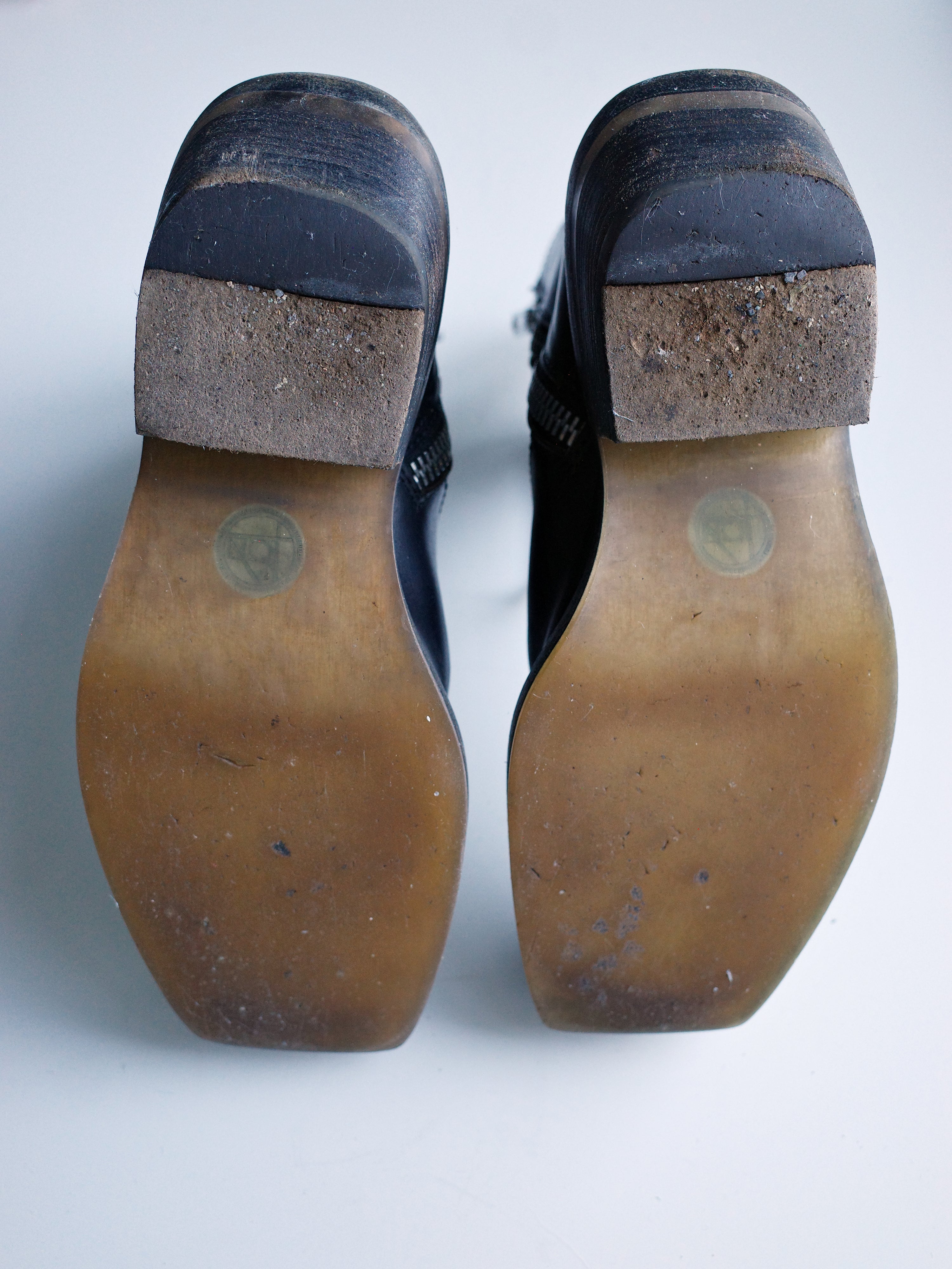 ION by Achilles Ion Gabriel Square-Toe Side-Zip Boots