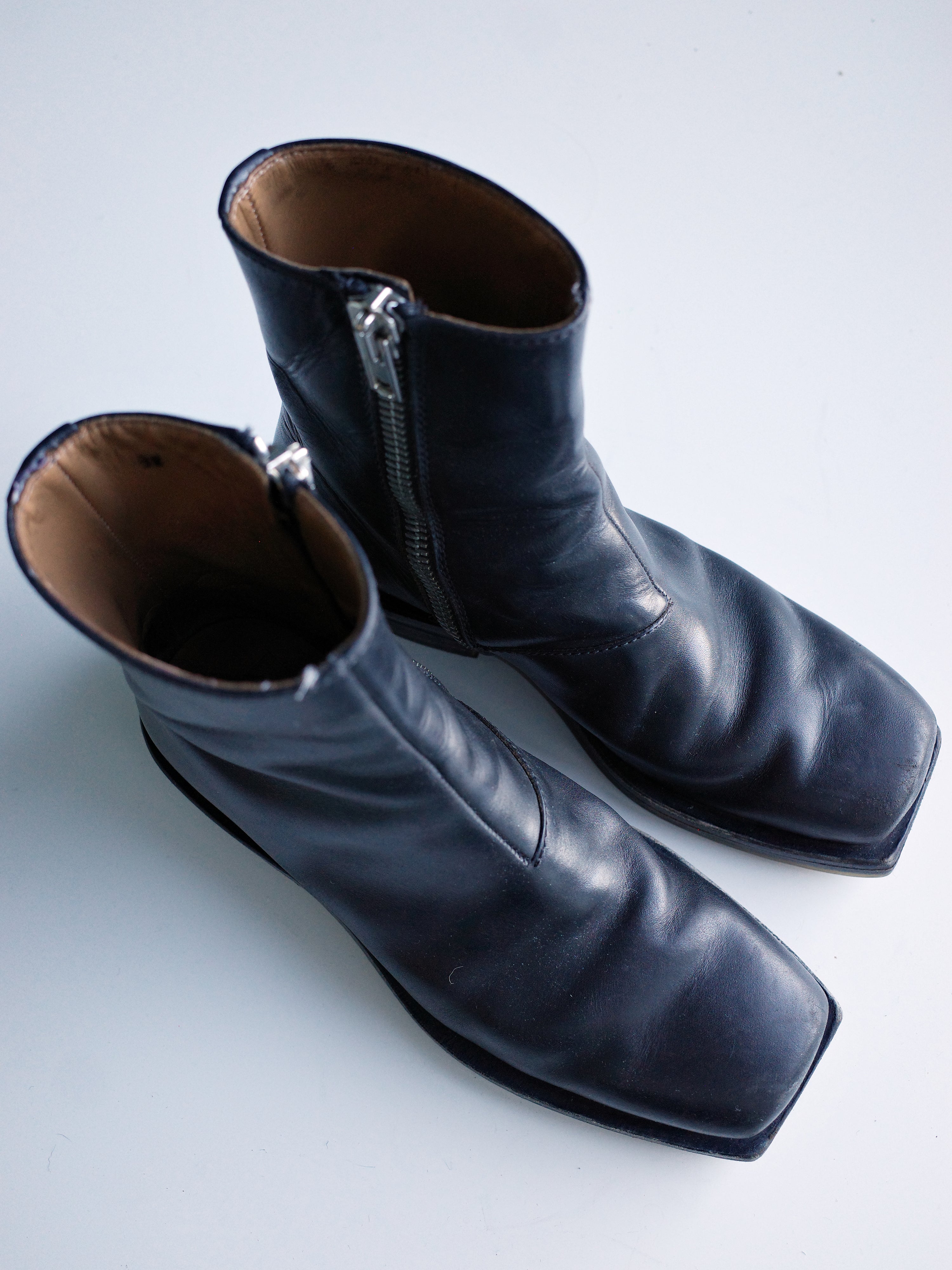 ION by Achilles Ion Gabriel Square-Toe Side-Zip Boots