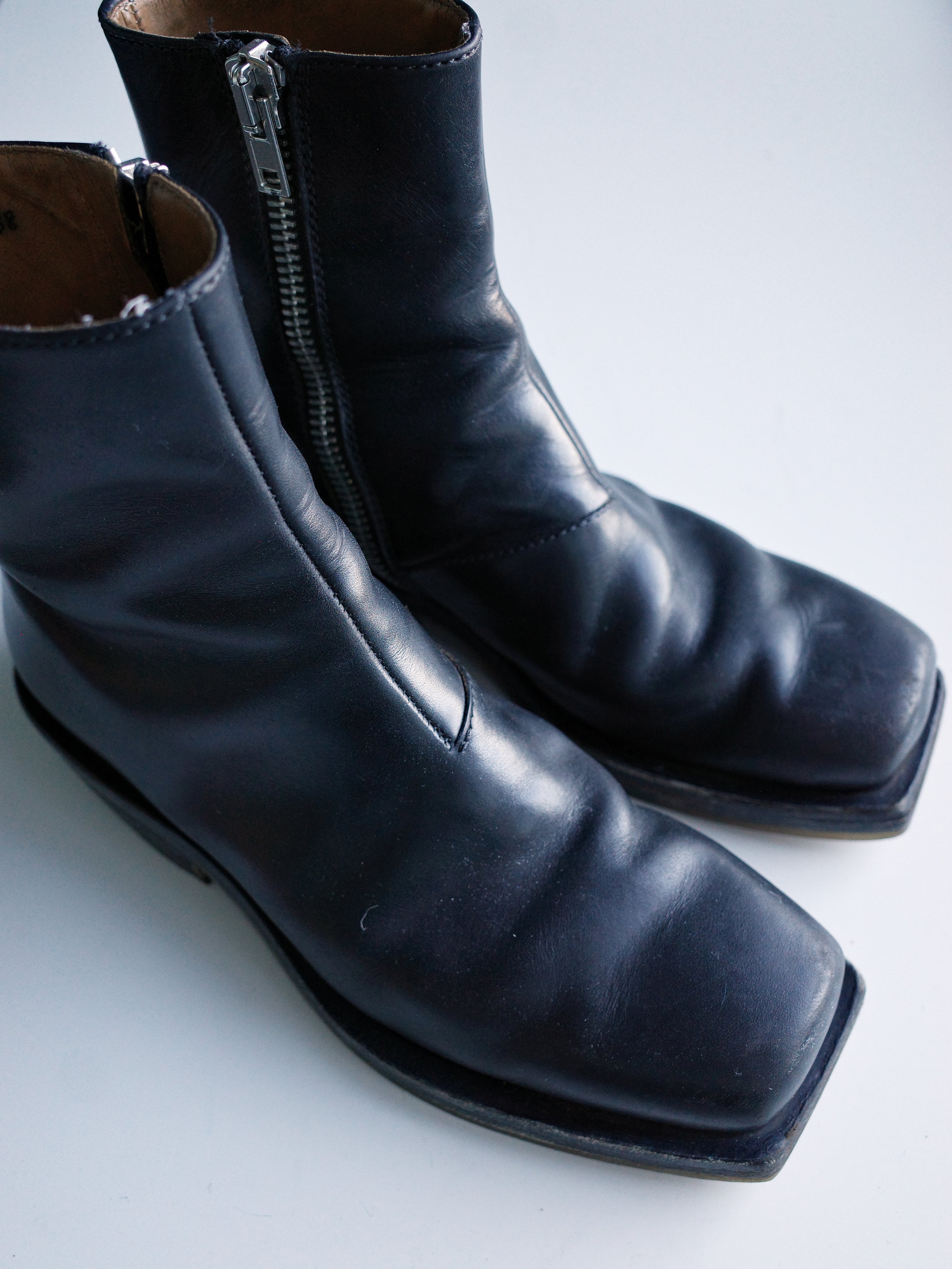 ION by Achilles Ion Gabriel Square-Toe Side-Zip Boots
