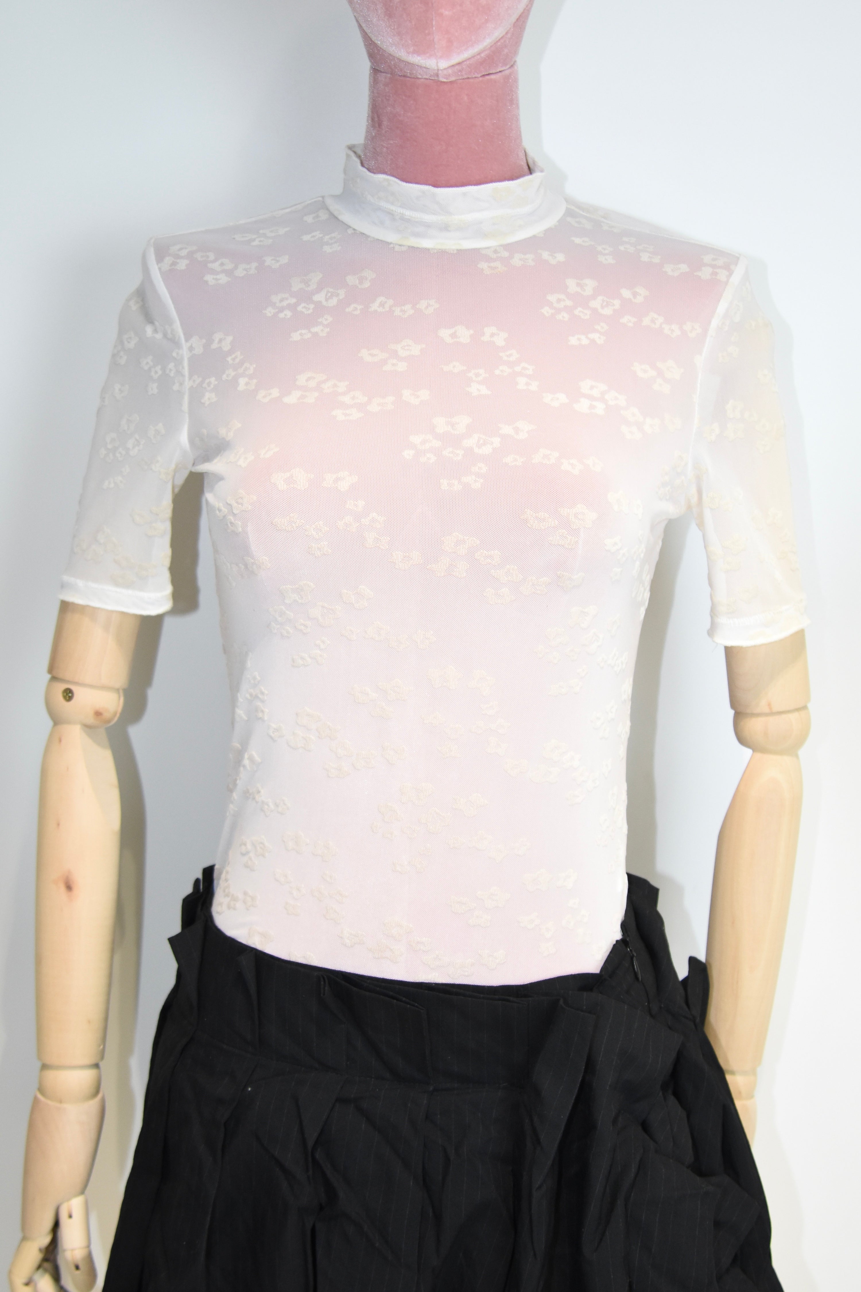 Opening Ceremony Sheer Floral Flocked Mesh T-Shirt – Cream Mock Neck Stretch Top