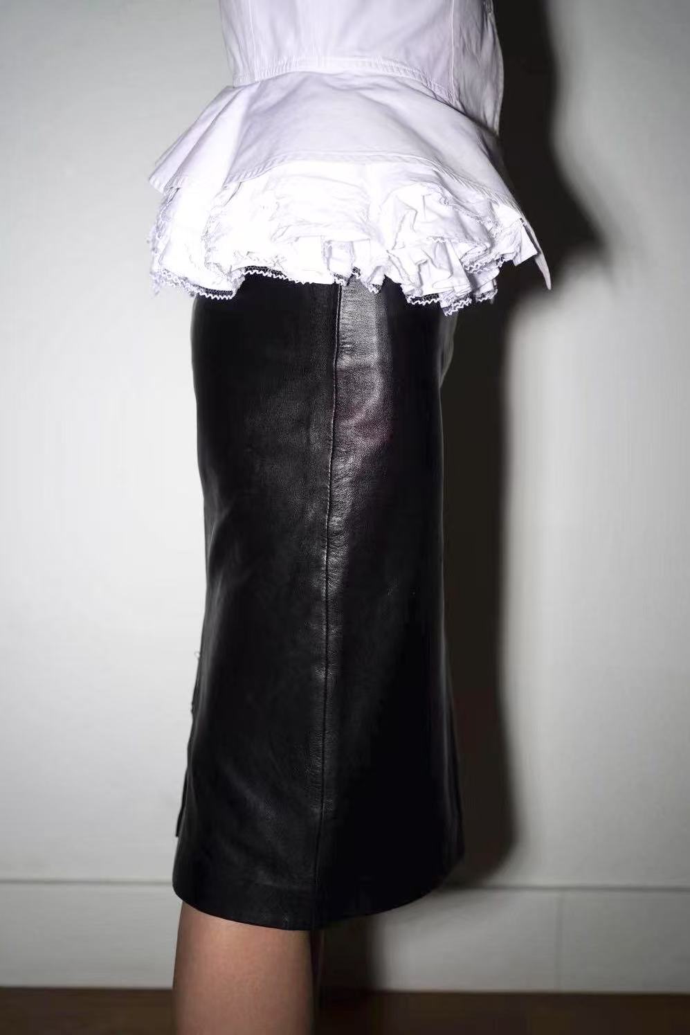D&G Black Leather Pencil Skirt – METAL 金