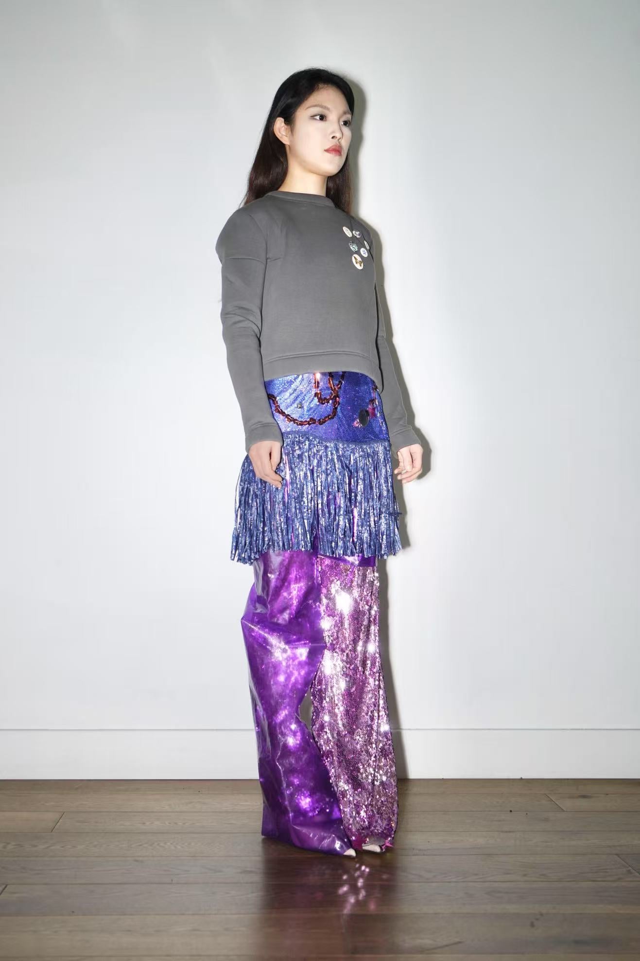 PE99Y YAN9 Grey Sculpted Space Cotton Top – METAL 金