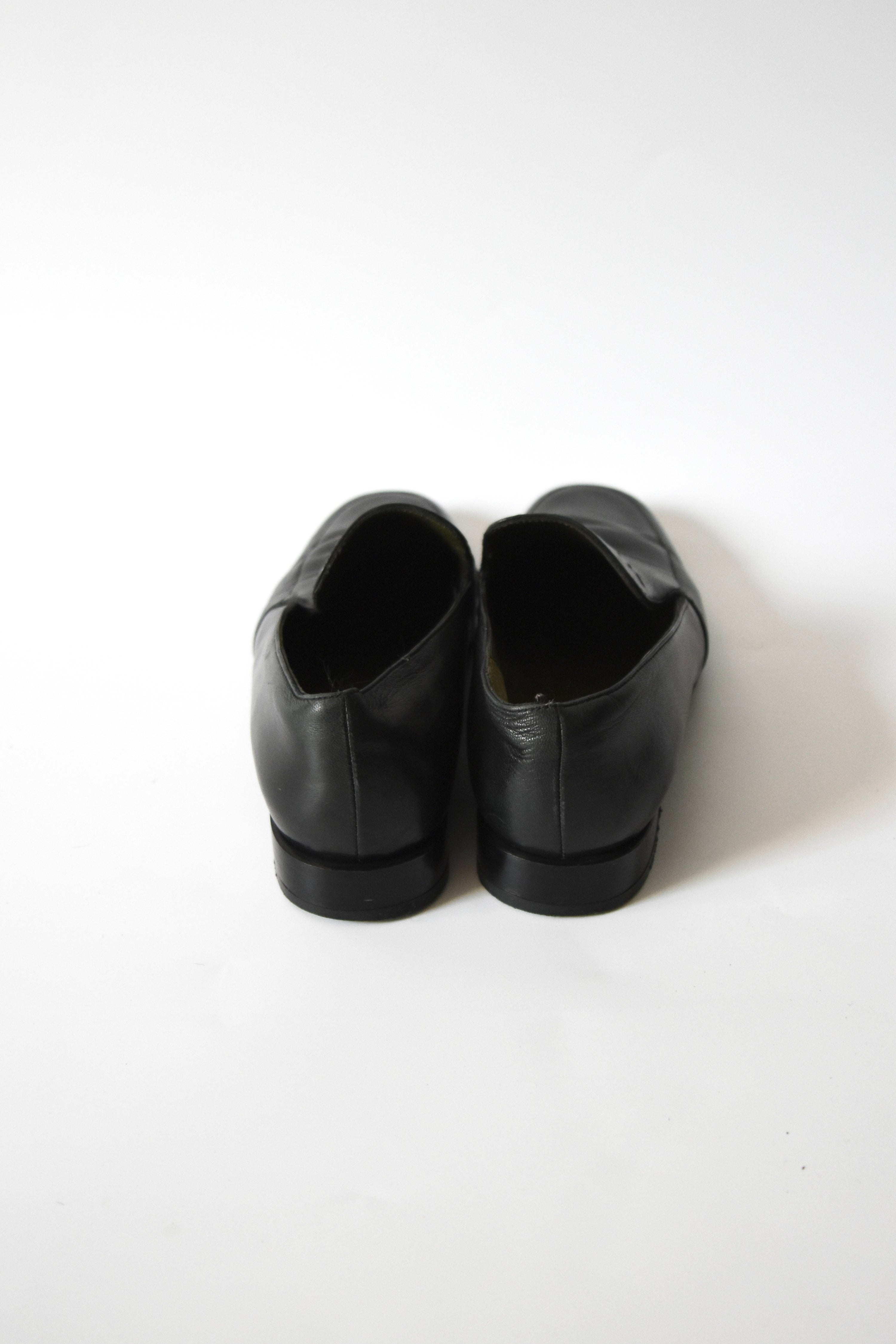 KENZO Vintage Black Leather Square-Toe Loafers with Subtle Embossed Logo (Minimalist Parisian Classic)
