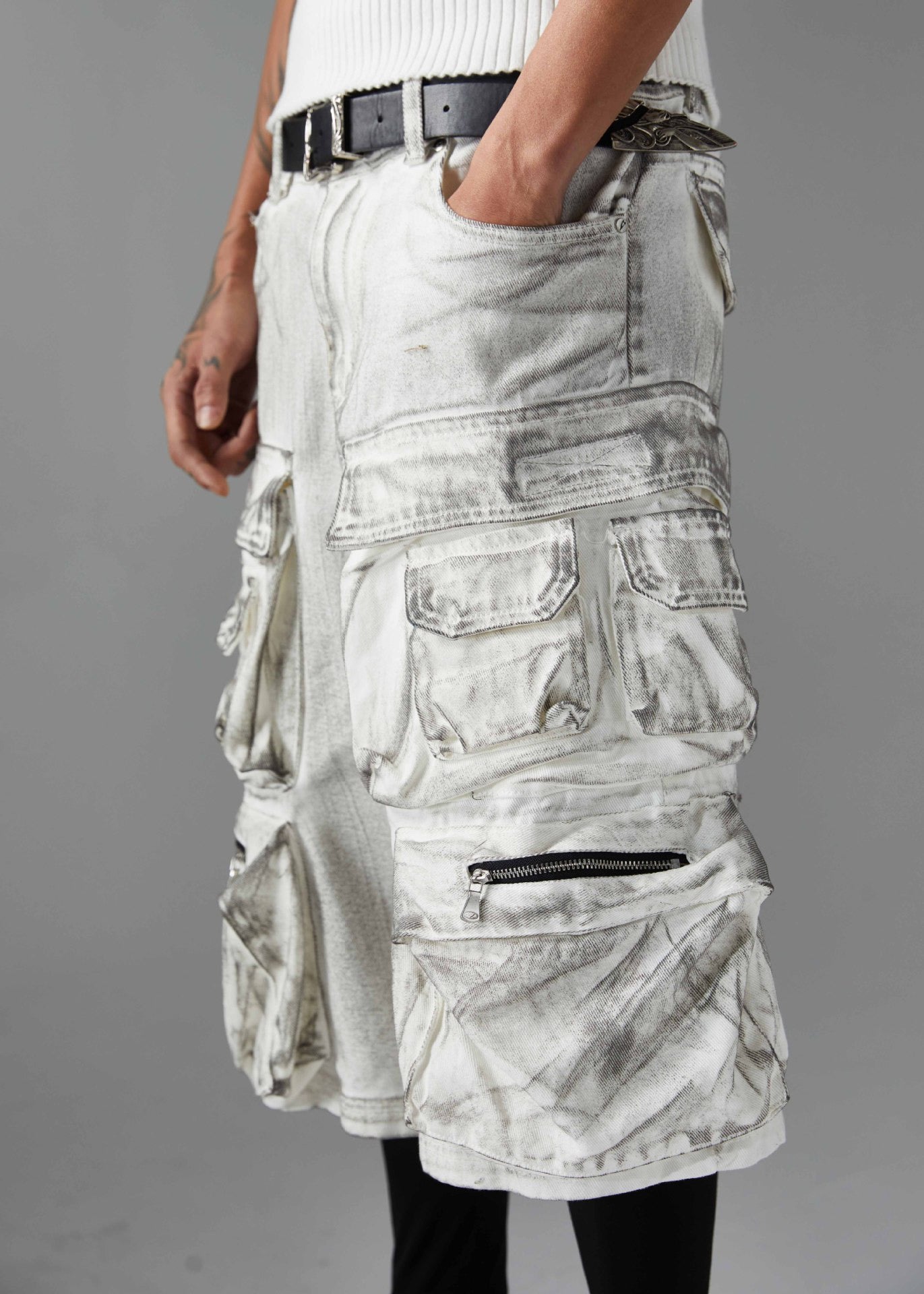ATSF30 Distressed Multi-Pocket Cargo Shorts – Washed Grey