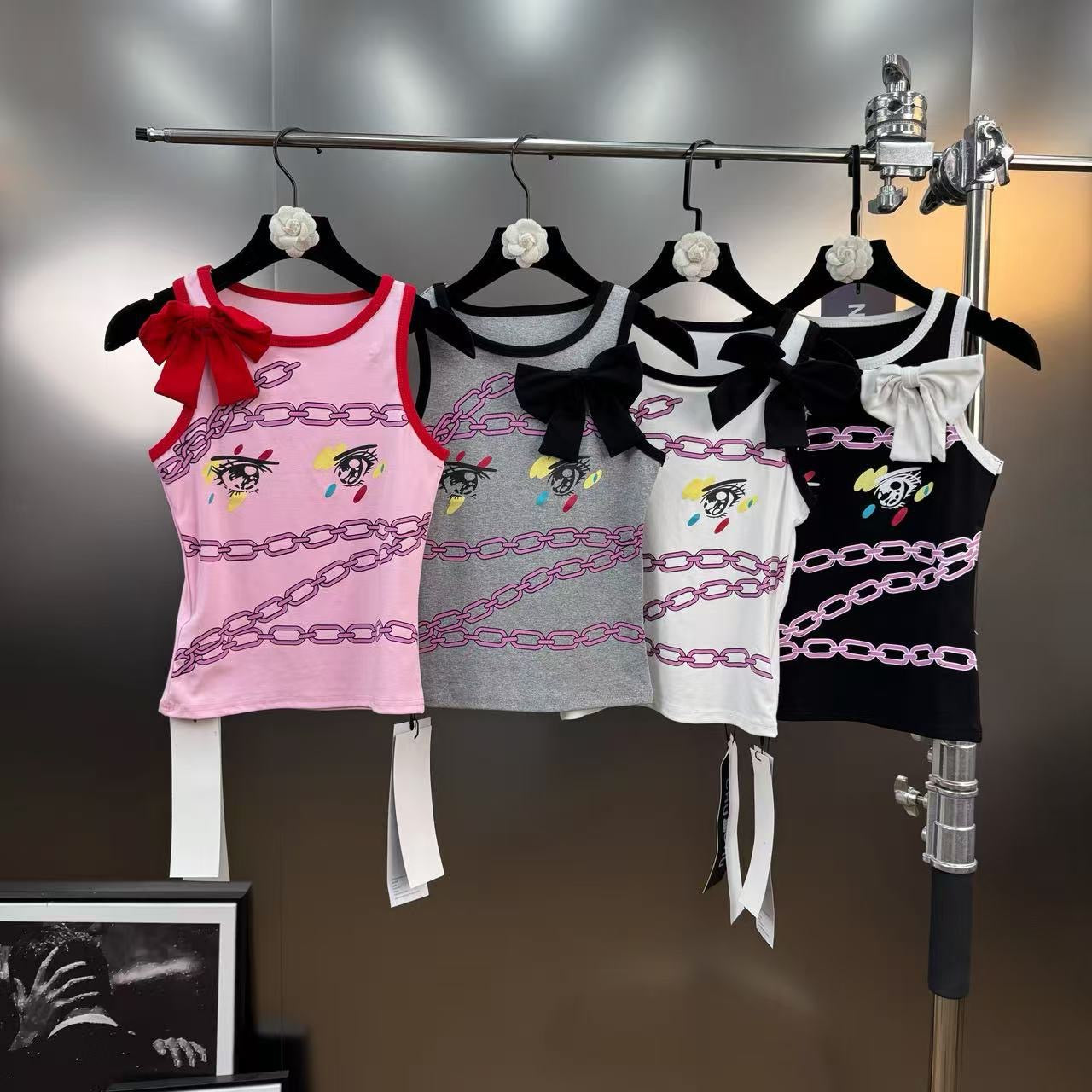 Chain-Eye Bow Tank Top – Pink / Grey / White / Black