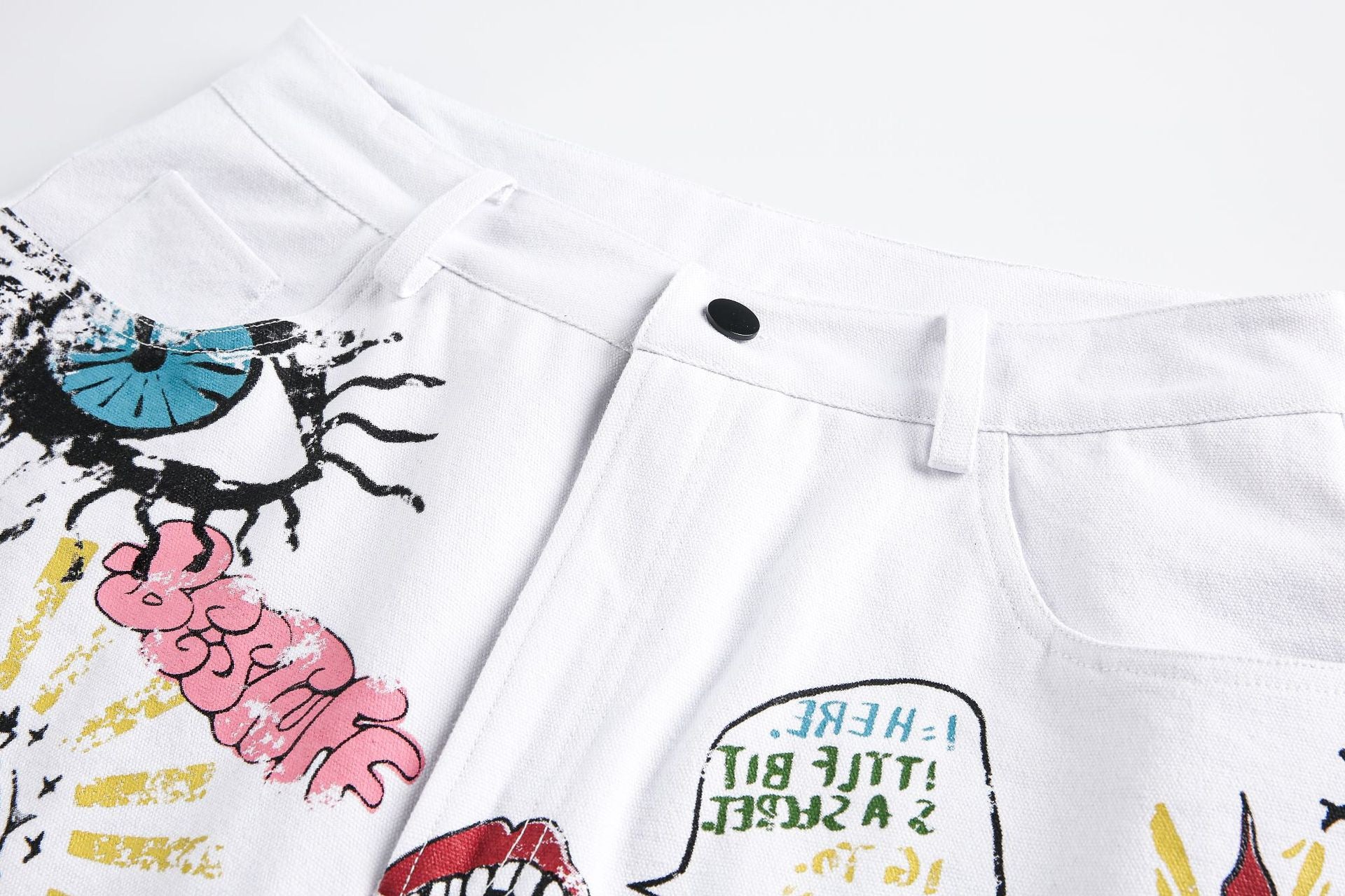 Mad Graffiti Hand-Painted Shorts – Chaos White