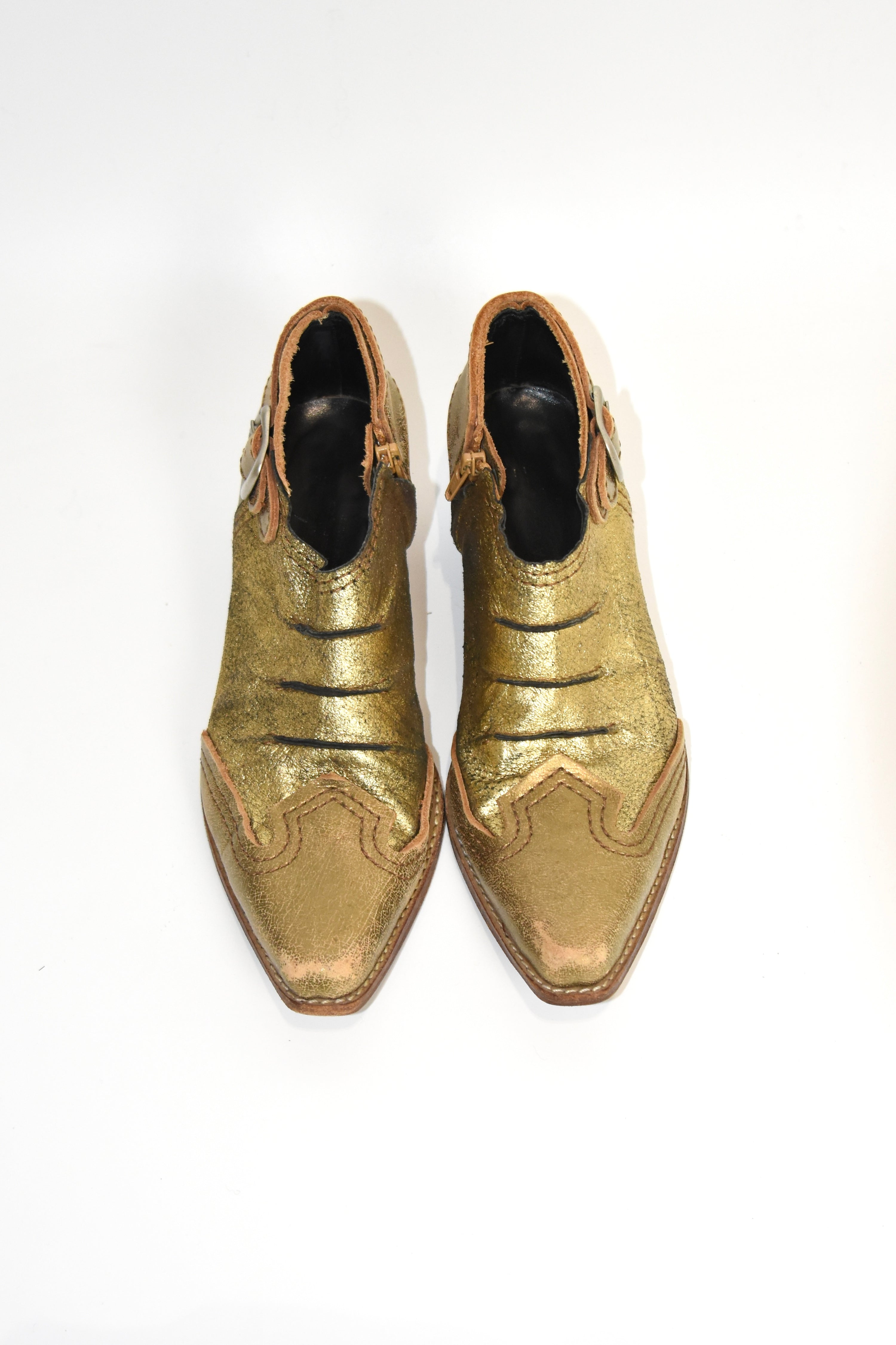 Junya Watanabe Comme des Garçons Archive Metallic Gold Distressed Western Buckle Shoes – Women’s EU 37–37.5 Fit
