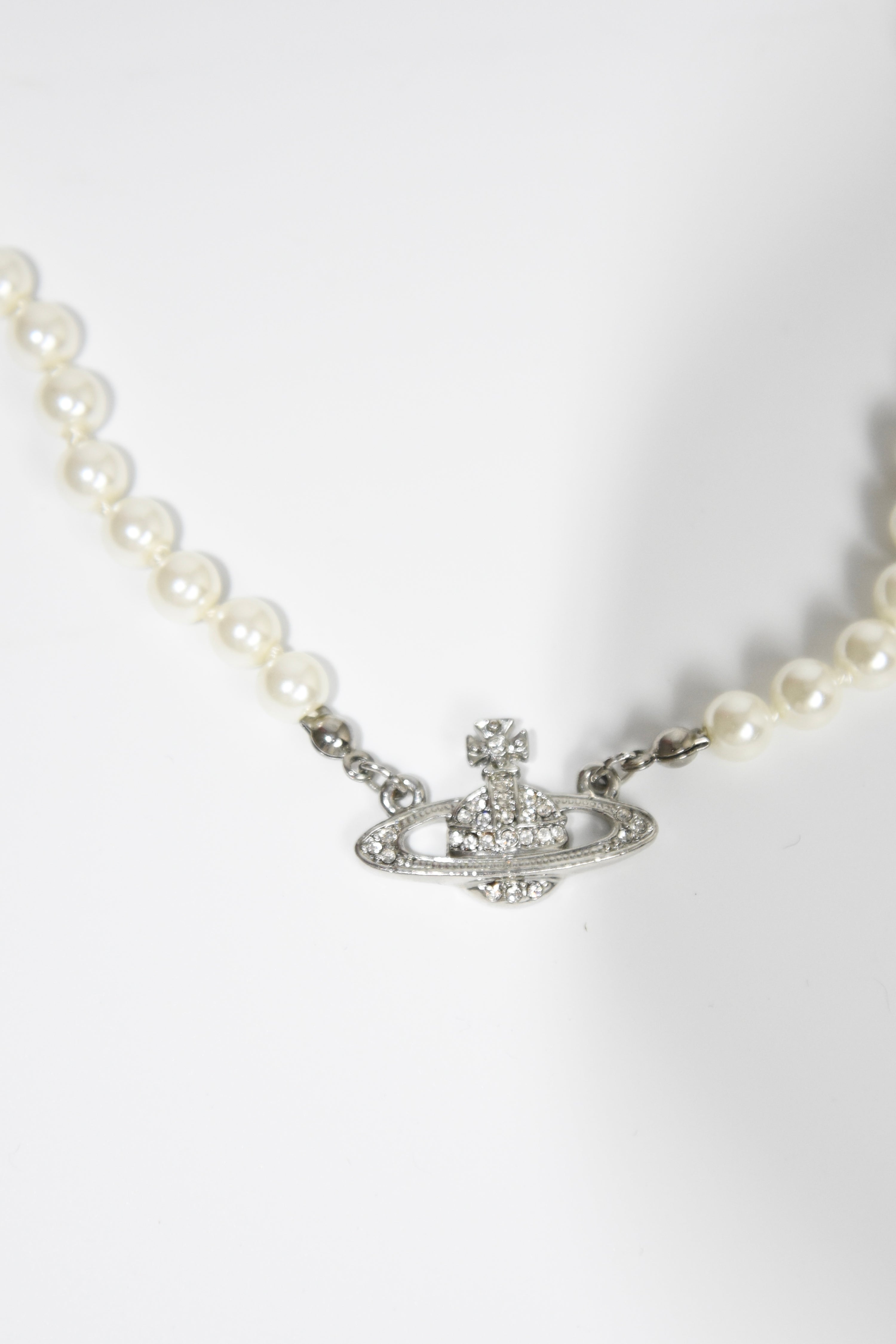 Vivienne Westwood Orb Pearl Necklace with Crystal Embellished Pendant – Classic Vintage Icon Piece