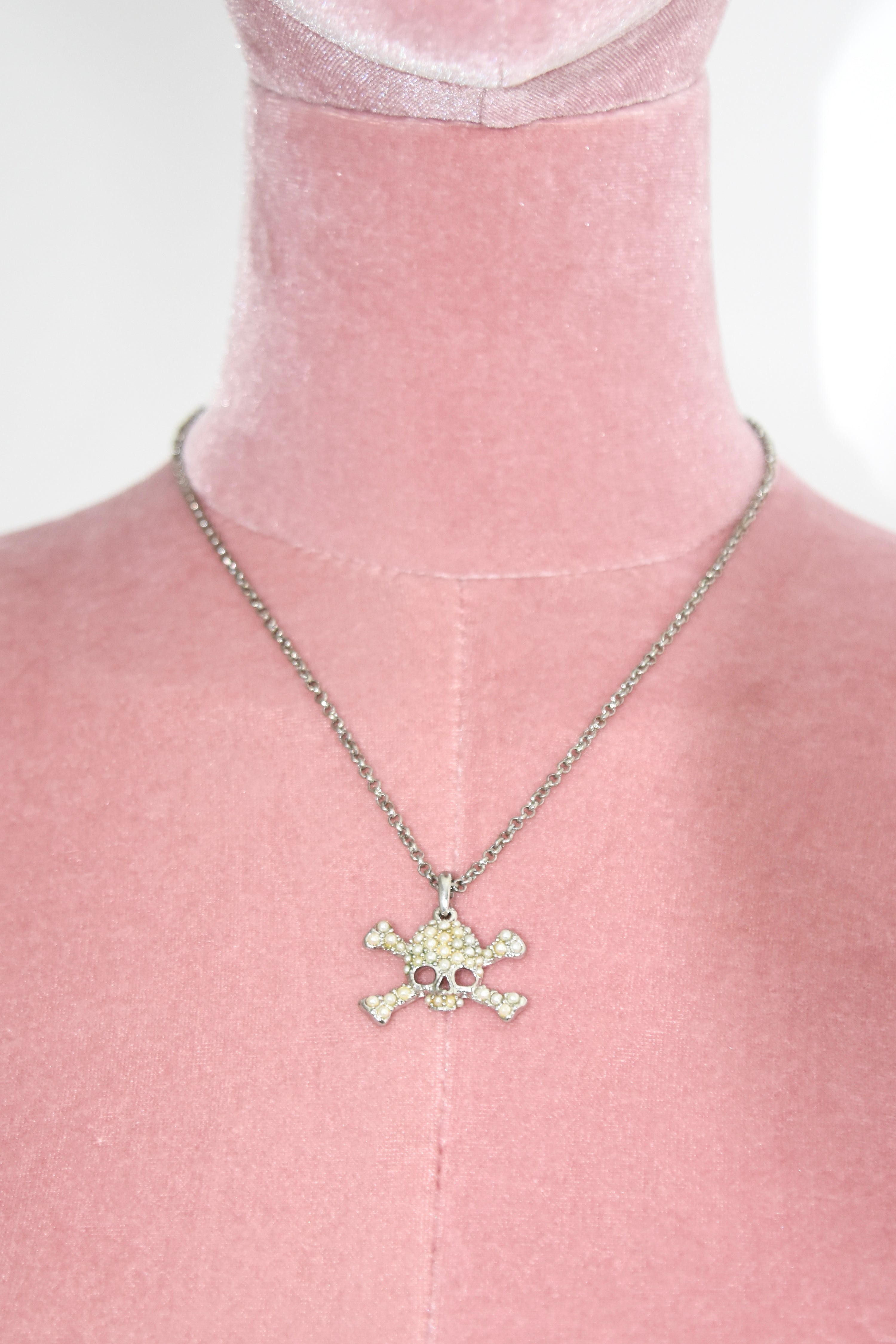 Vivienne Westwood Skull Pearl Crystal Necklace – Vintage Punk Icon Chain