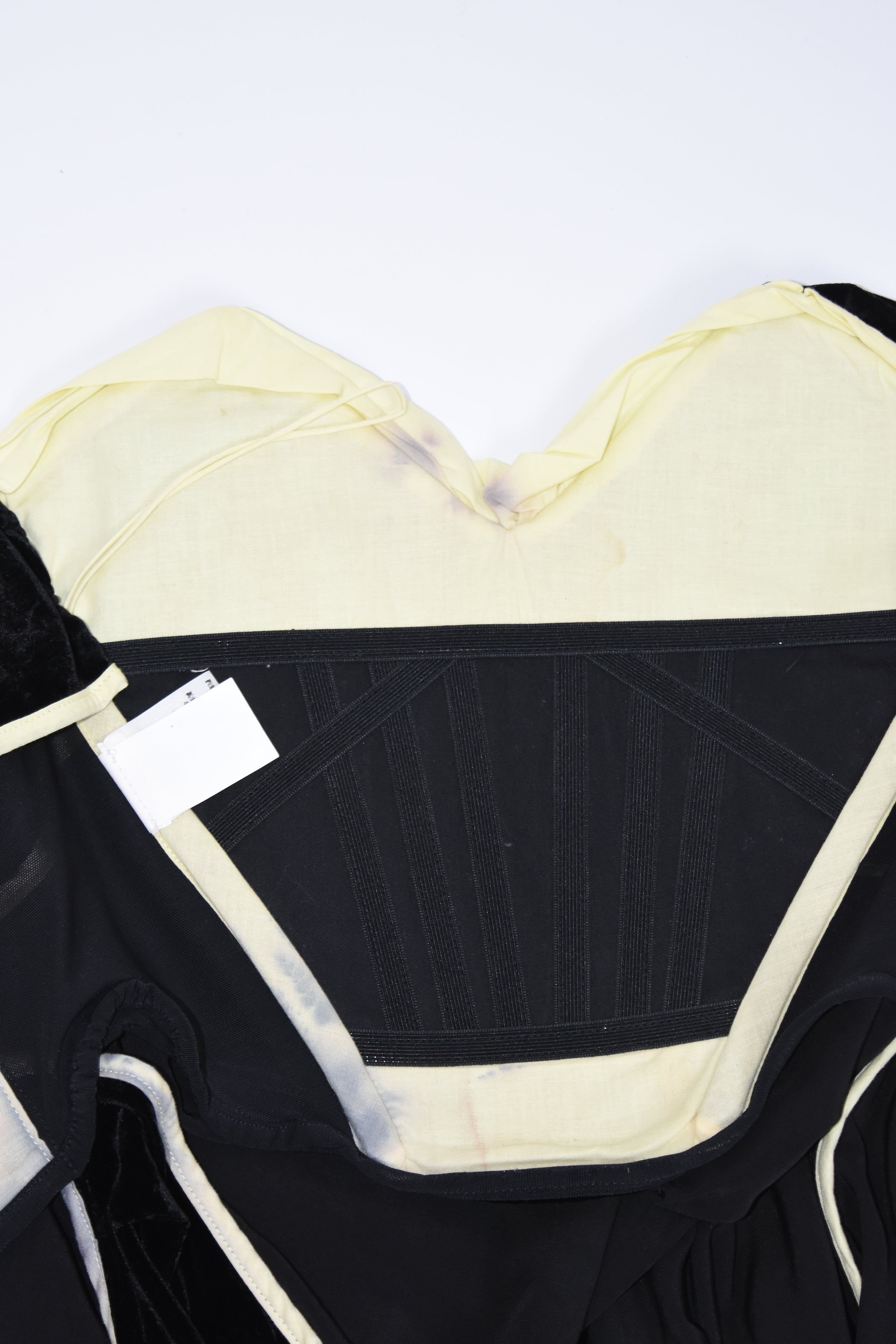 Vivienne Westwood 黑色天鹅绒博物馆档案紧身胸衣