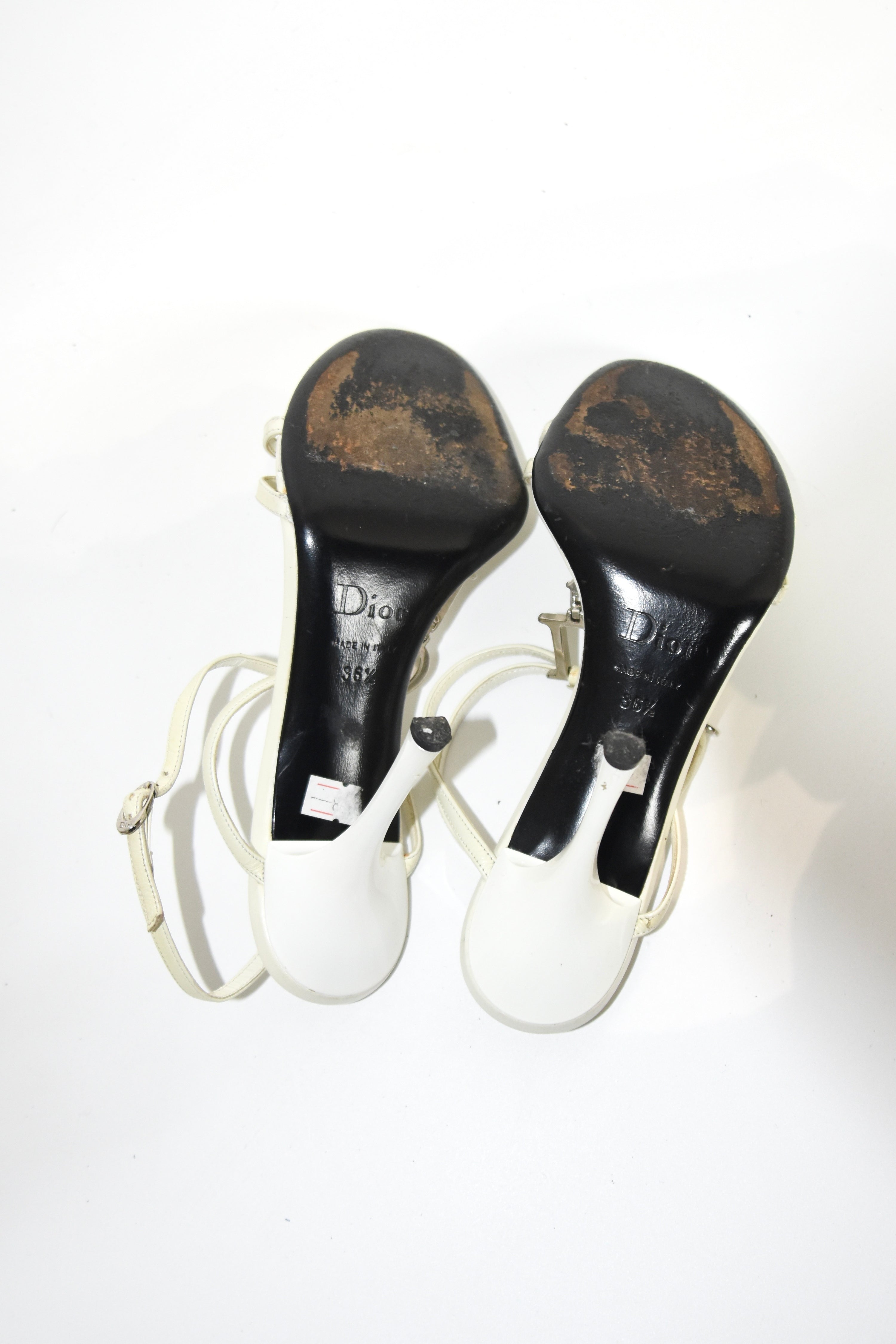 Christian Dior by John Galliano D-I-O-R Charm Strap Heeled Sandals – Vintage White Leather Designer Heels