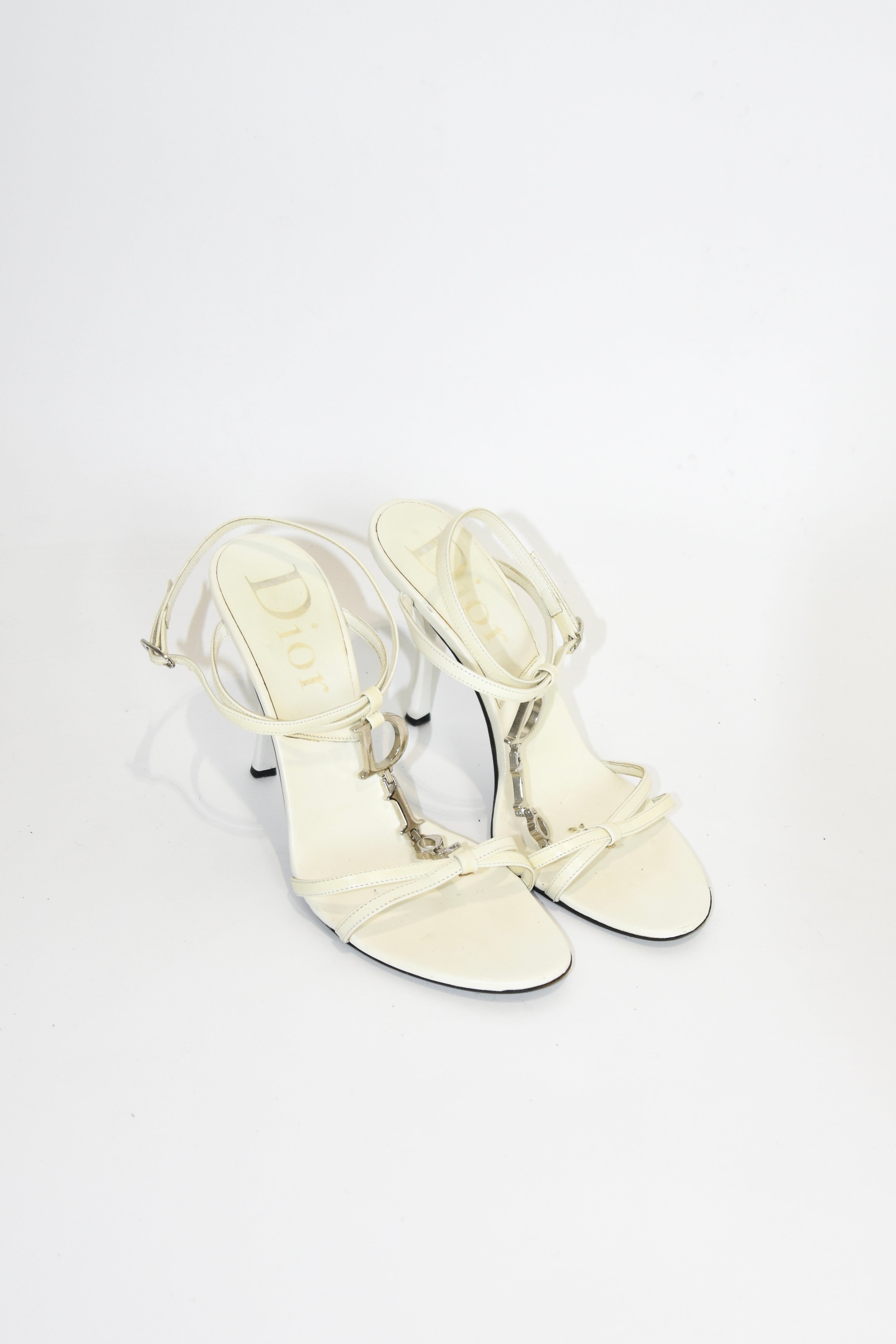 Christian Dior by John Galliano D-I-O-R Charm Strap Heeled Sandals – Vintage White Leather Designer Heels