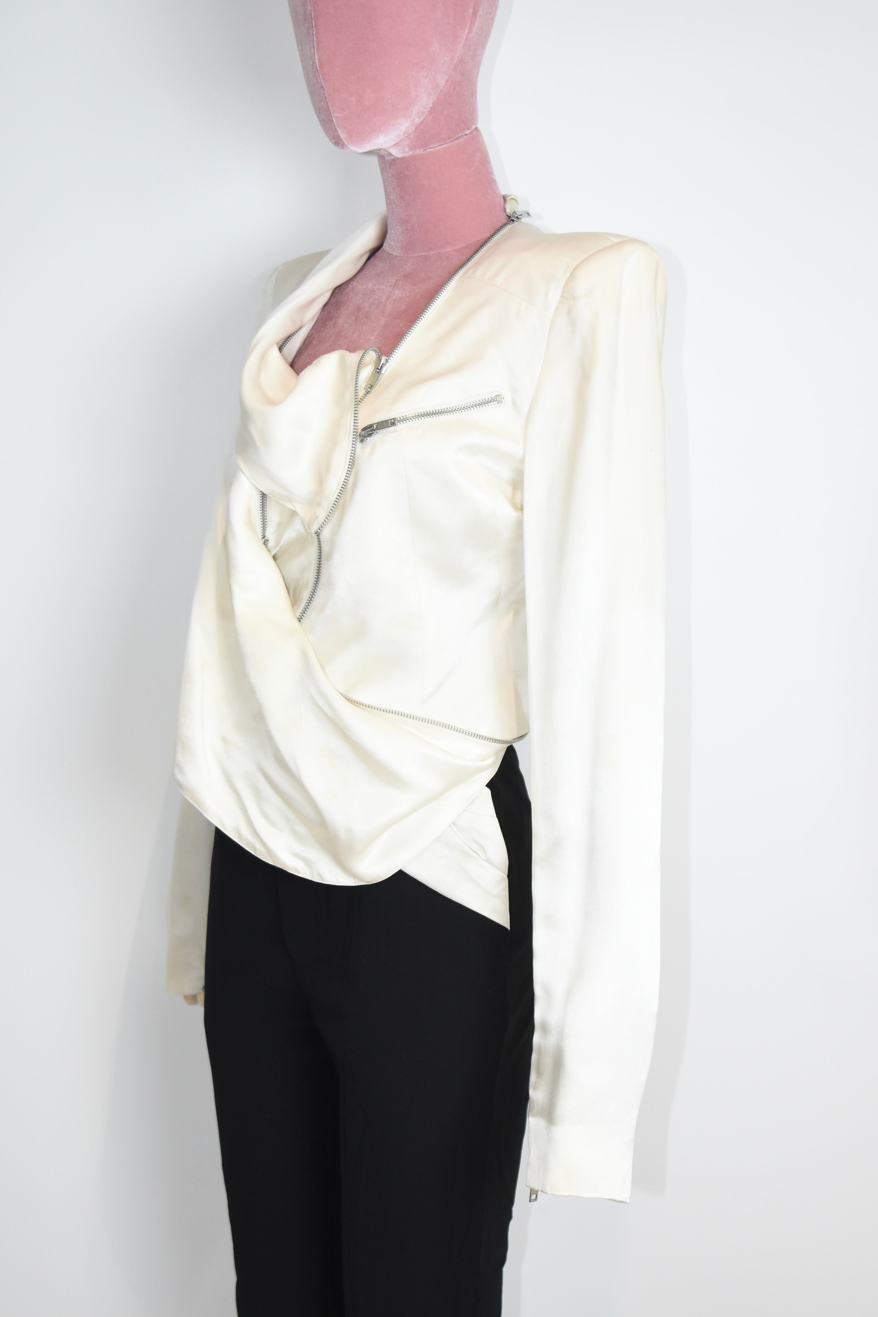 Haider Ackermann 白色缎面不对称剪裁夹克