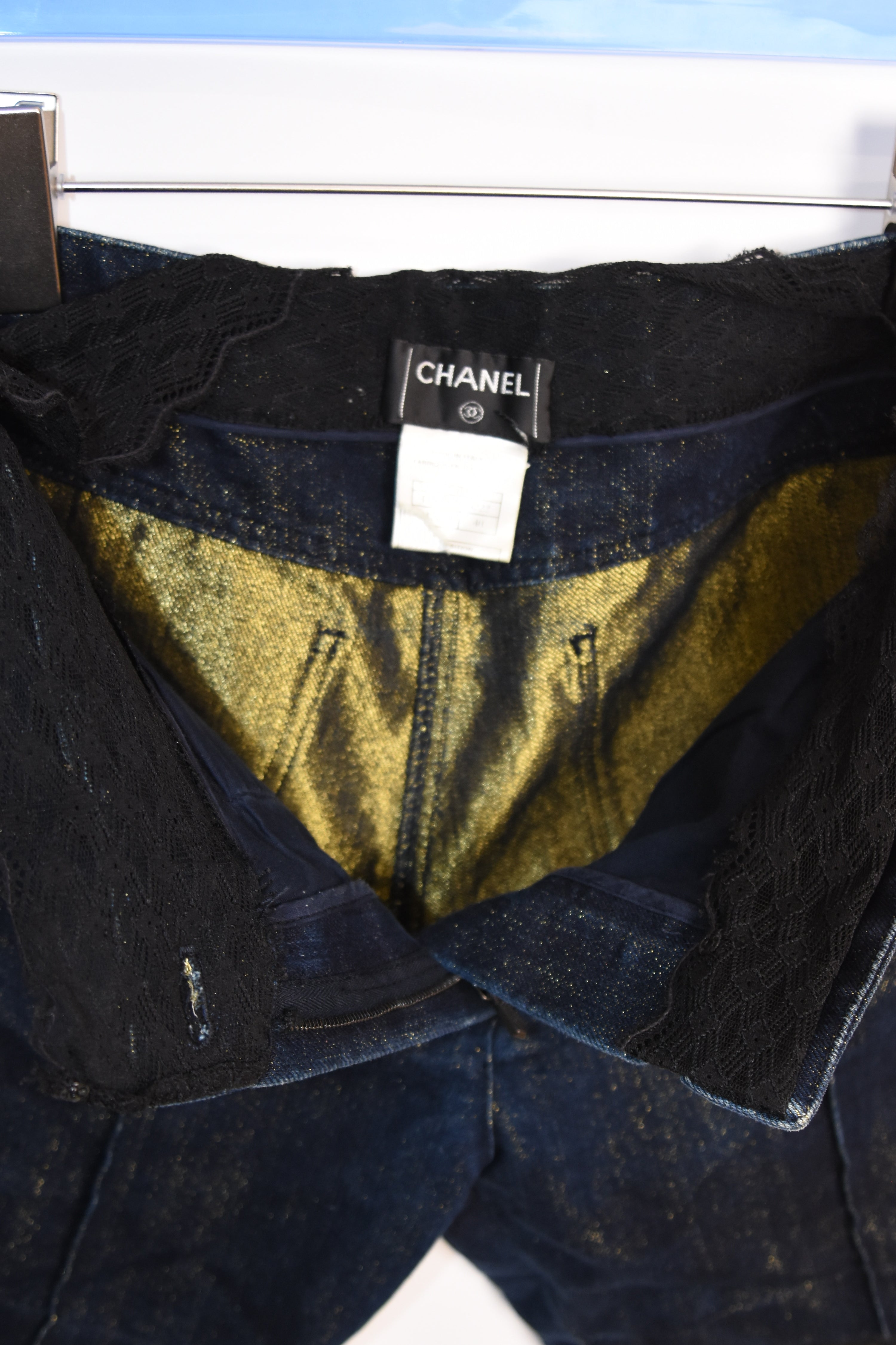 CHANEL S/S 2007 Gold Lurex Denim Lace Shorts – Size 40 (Made in Italy, Archive Runway Detail)