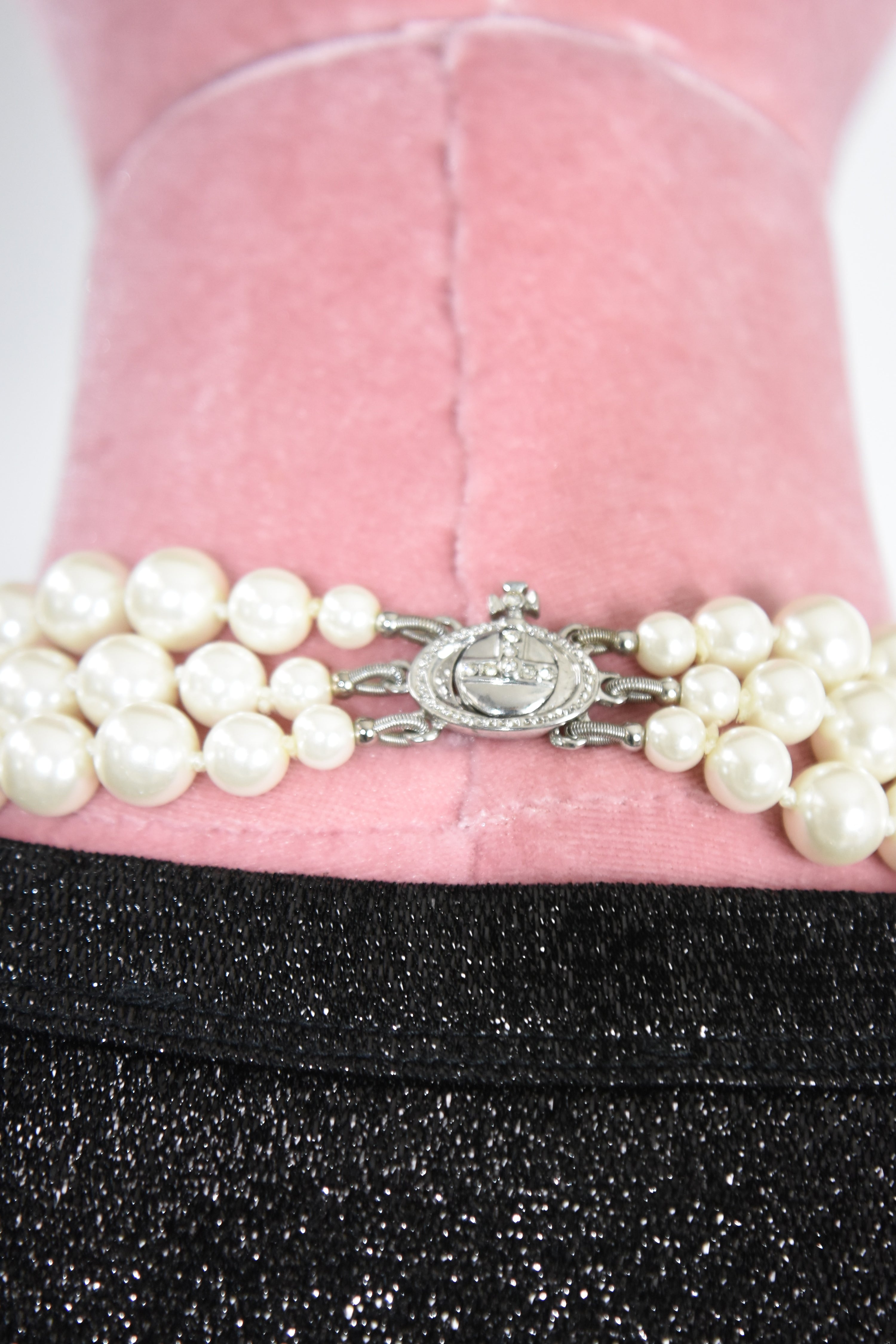 Vivienne Westwood Vintage Triple-Strand Pearl Orb Necklace – Rare Archive Jewellery