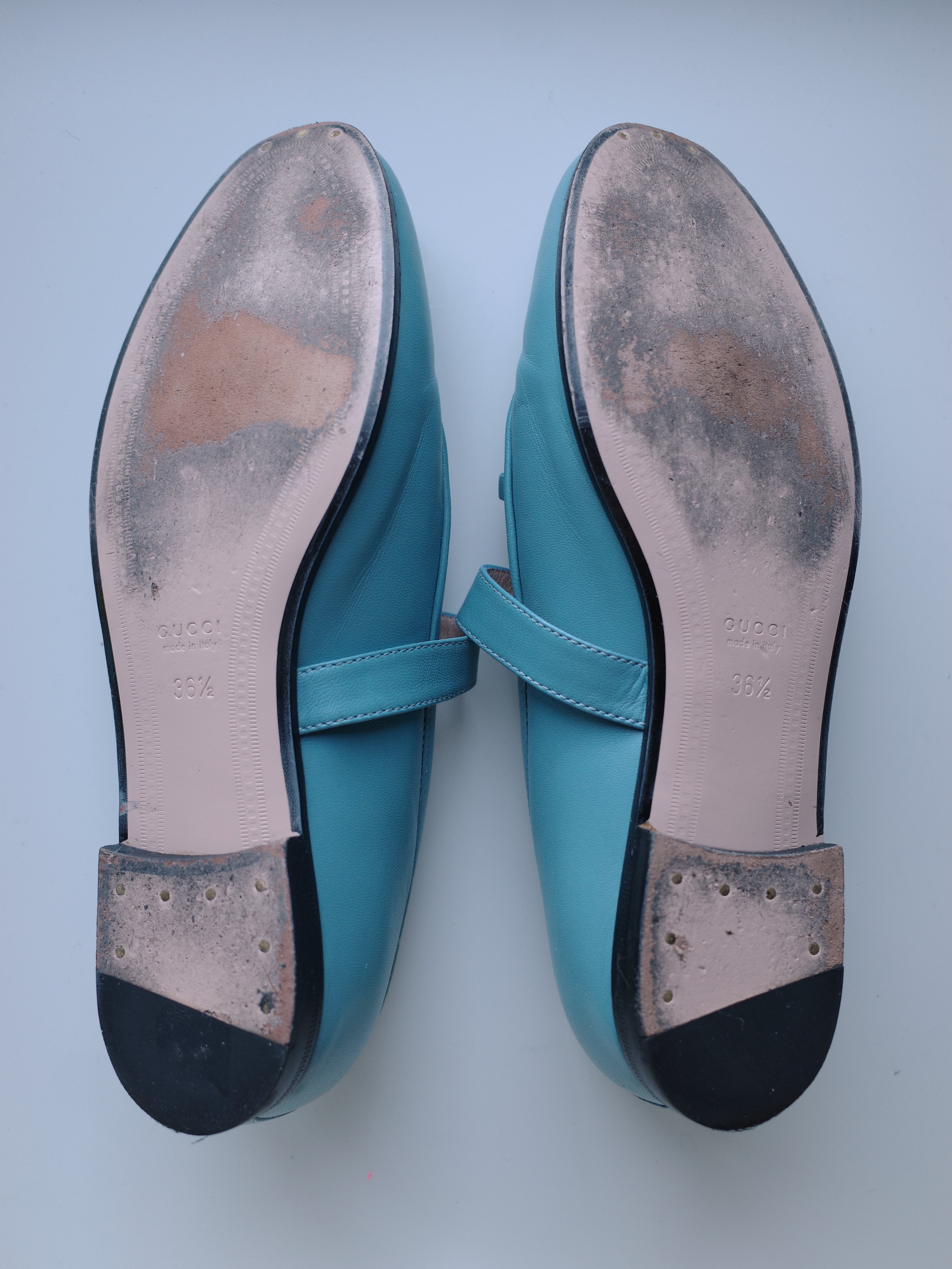 GUCCI Sky-Blue Leather Mary Jane Horsebit Loafers – Wood 木