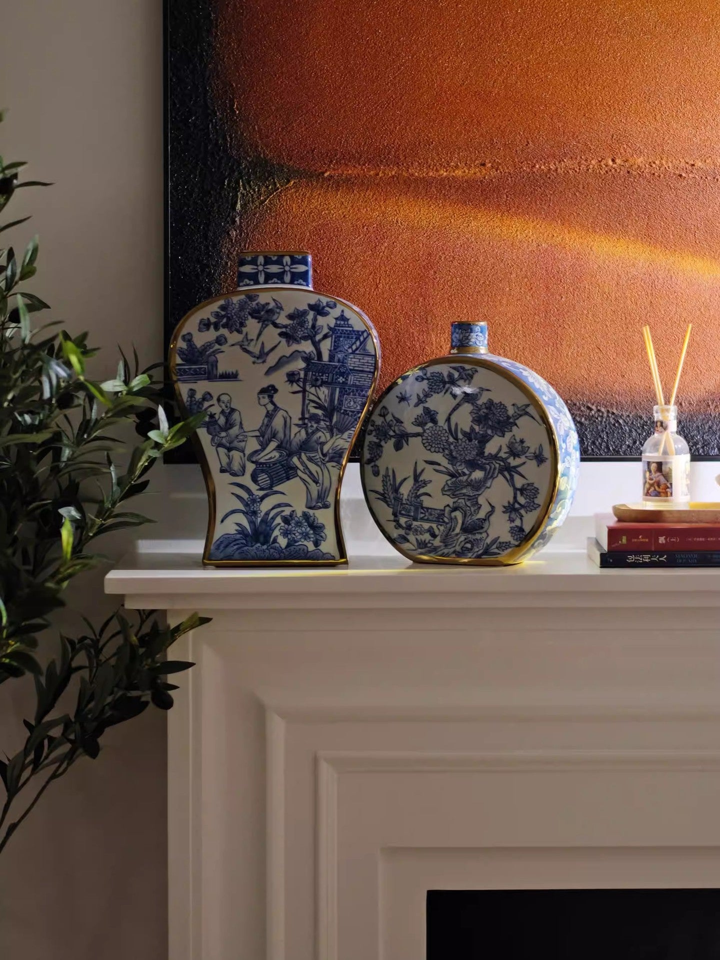 Oriental Paris Blue and White Porcelain Grisaille New Chinese Style Ink Painting Gold-Embossed Color Porcelain Vase Ornament
