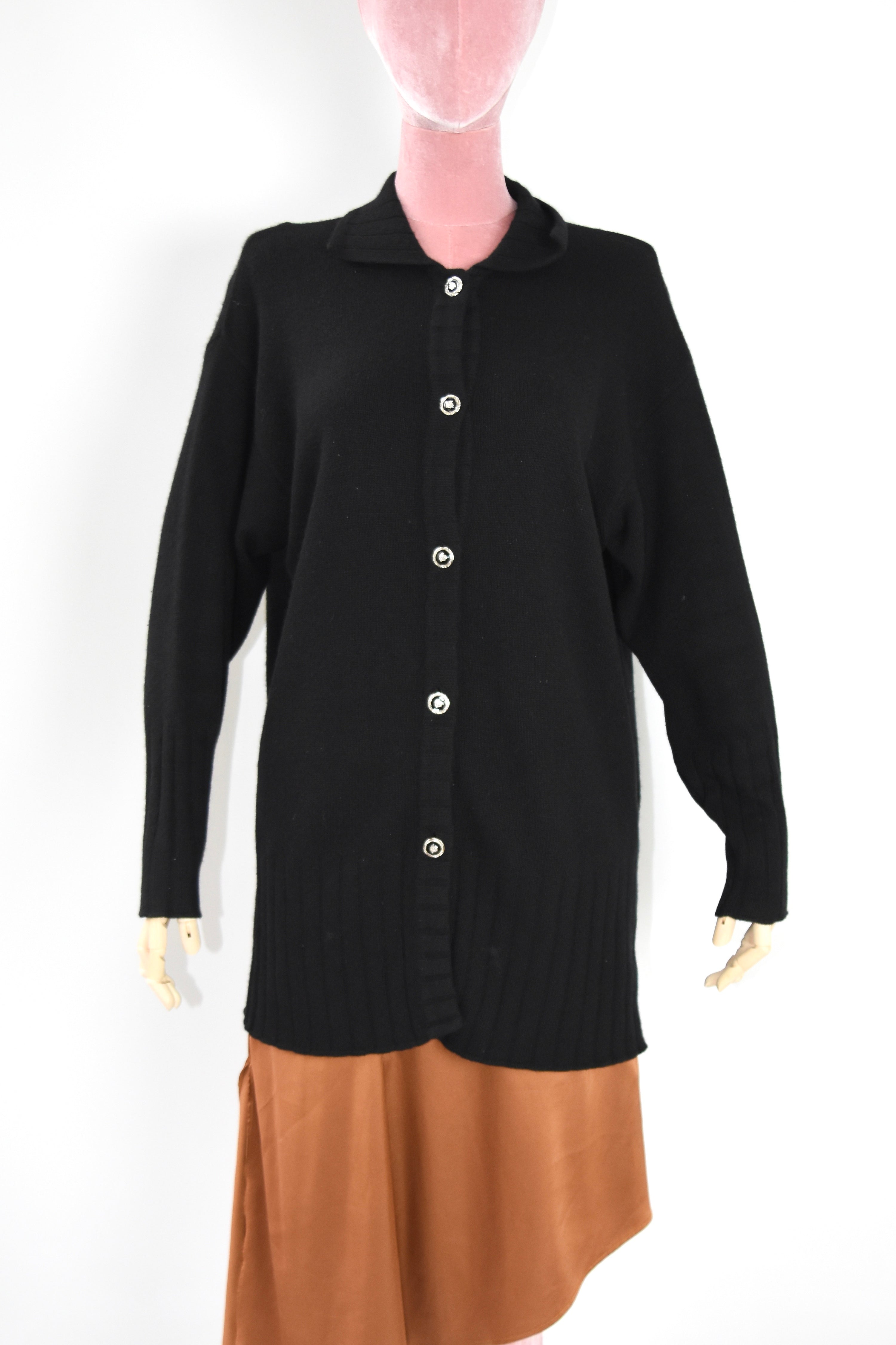 Gianni Versace “Versatile” Vintage Cashmere Knit Cardigan – Black, Silver Logo Buttons, Made in Italy (Fits S–M)