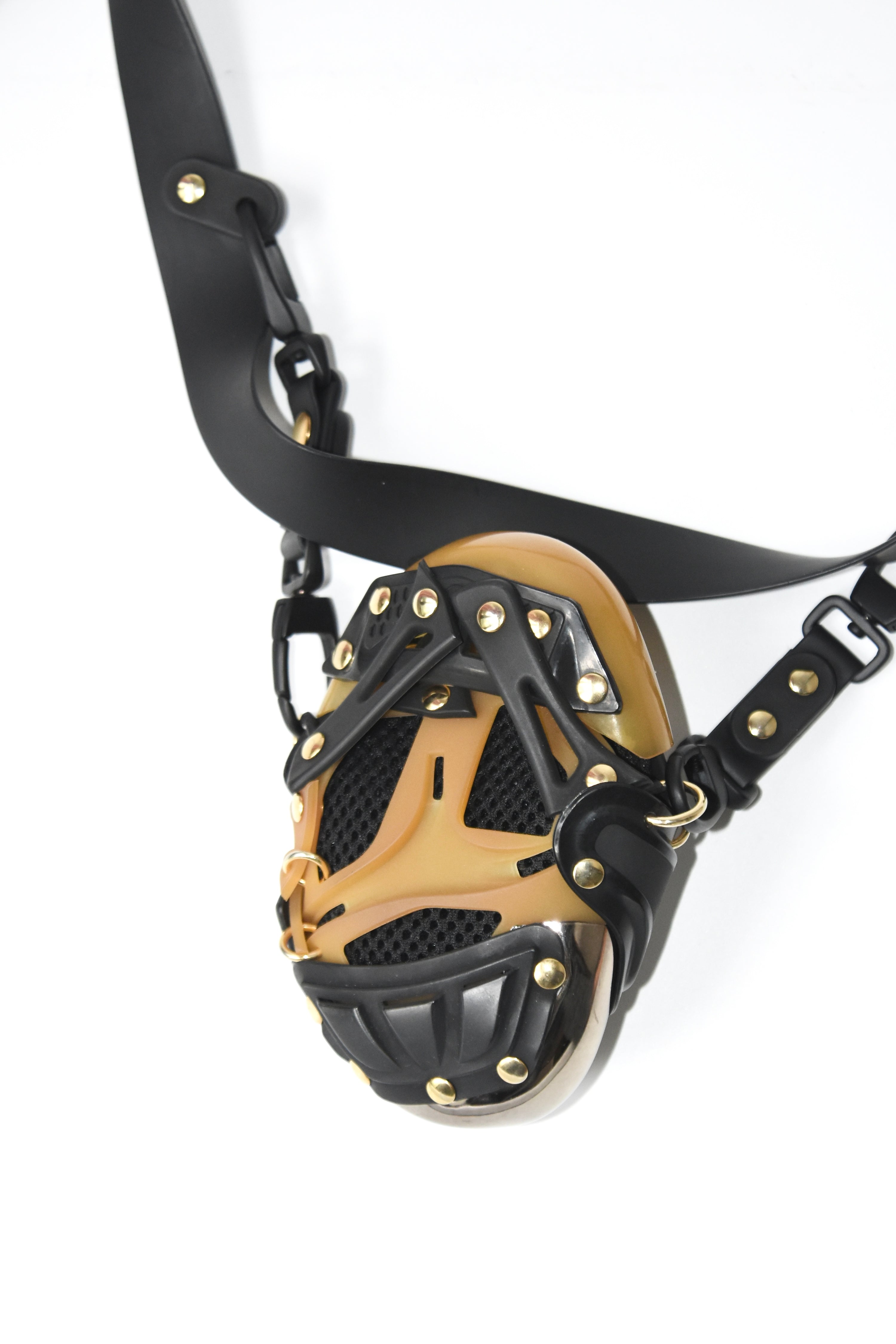 Innerraum Multi-Strap Biomechanical Shell Bag