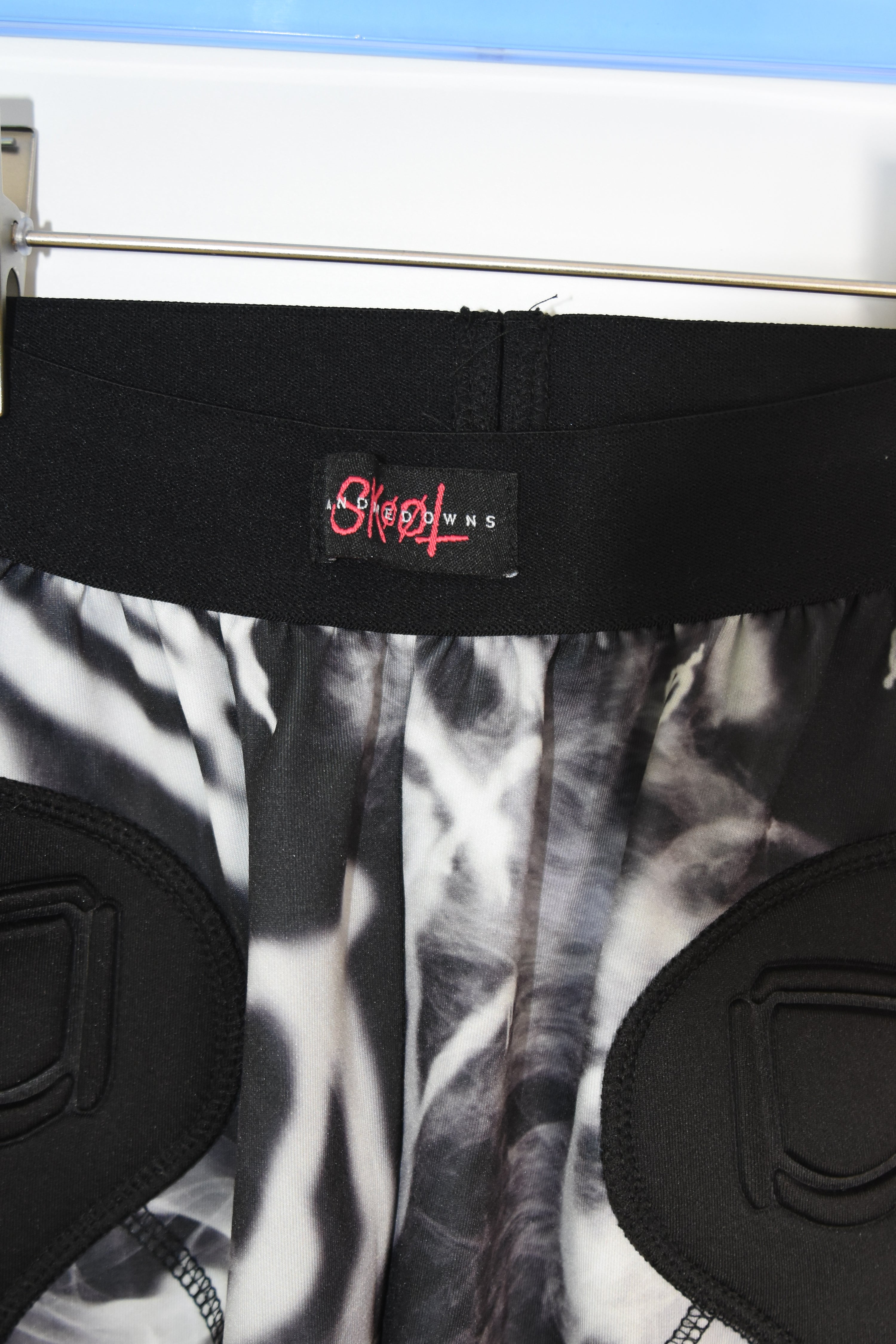 Skoot Apparel 3D Gun-Pad Smoke Print Pants – Cyber Street Hybrid Edition