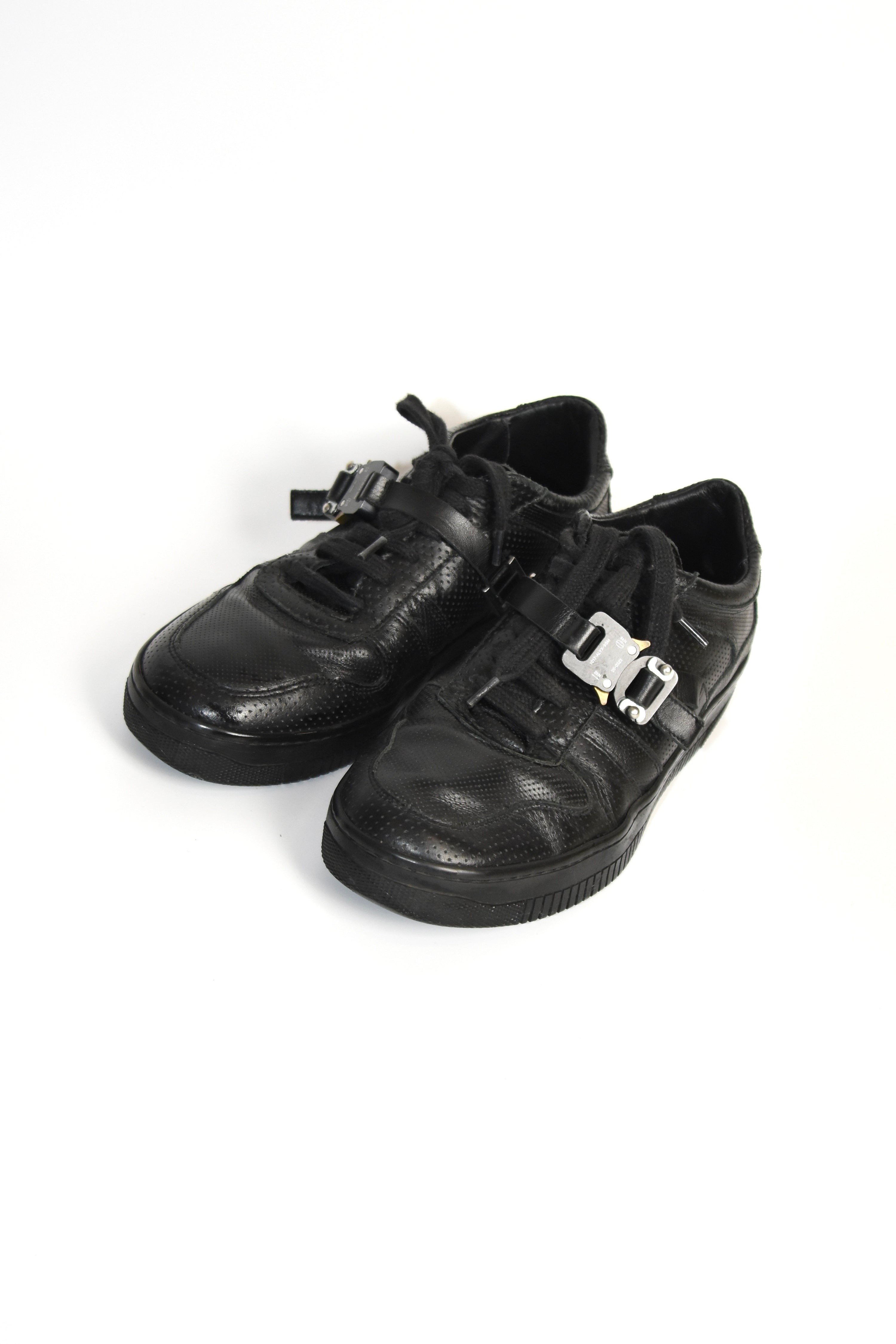 1017 ALYX 9SM Leather Buckle Low Sneakers