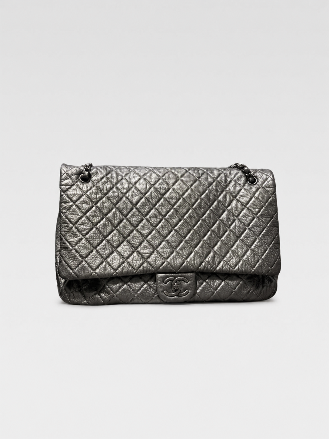 CHANEL XXL Metallic Silver Airport Flap Bag Tin Grey Caviar Leather Limited Edition Rare Oversized Vintage