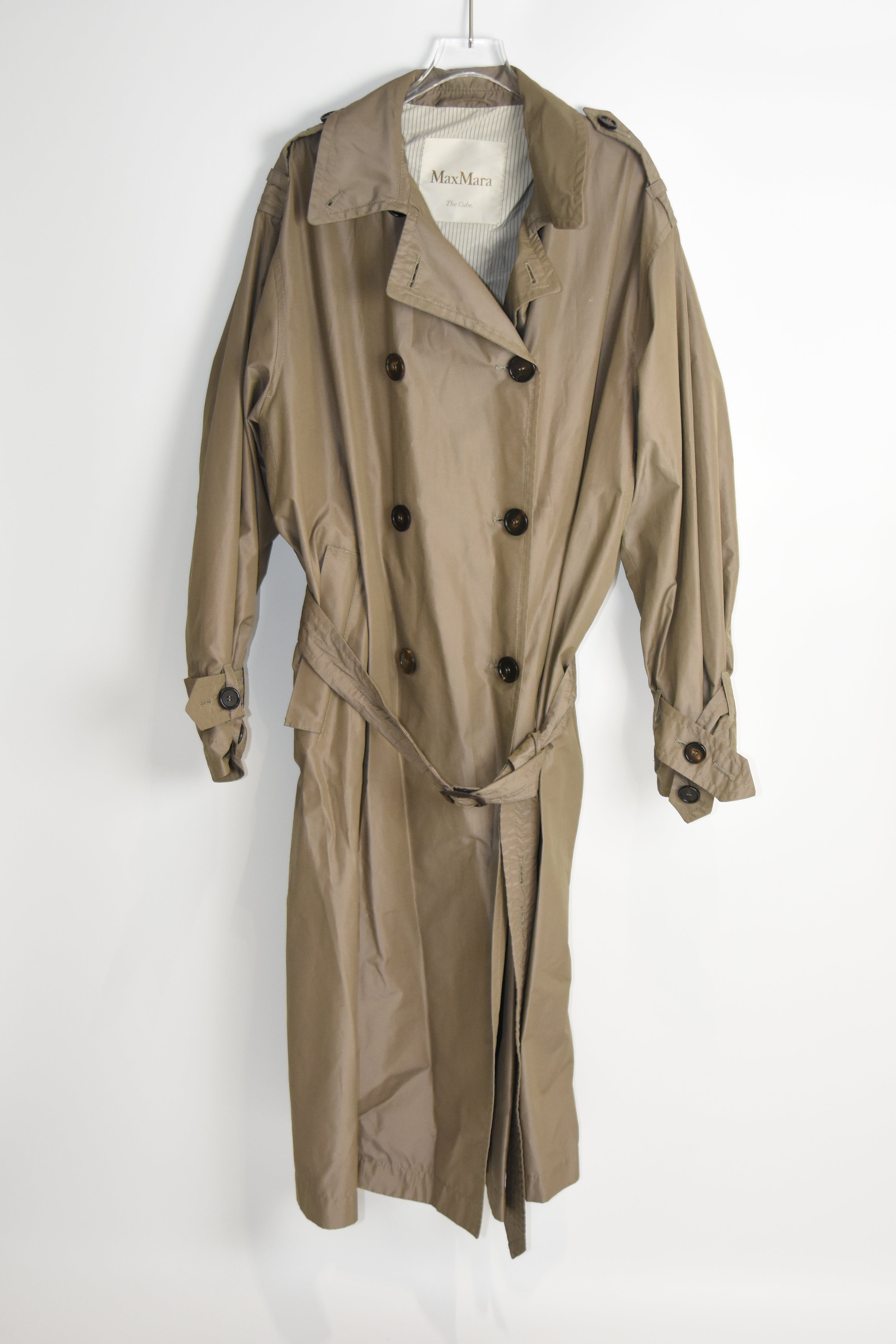 MaxMara “The Cube” Lightweight Trench Coat – Taupe Double-Breasted Packable Shell, Almost New (Fits Women M / Men S)