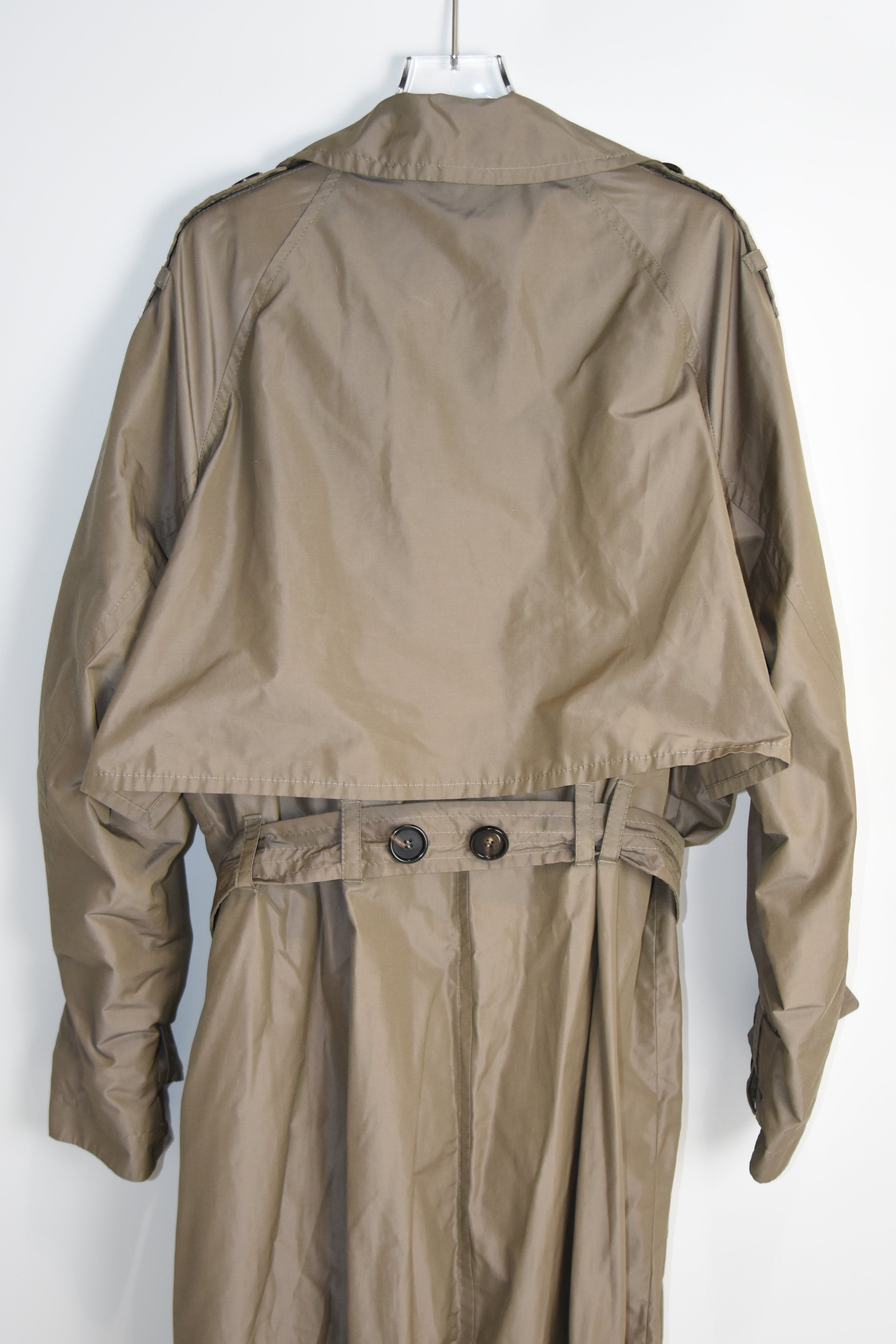 MaxMara “The Cube” Lightweight Trench Coat – Taupe Double-Breasted Packable Shell, Almost New (Fits Women M / Men S)