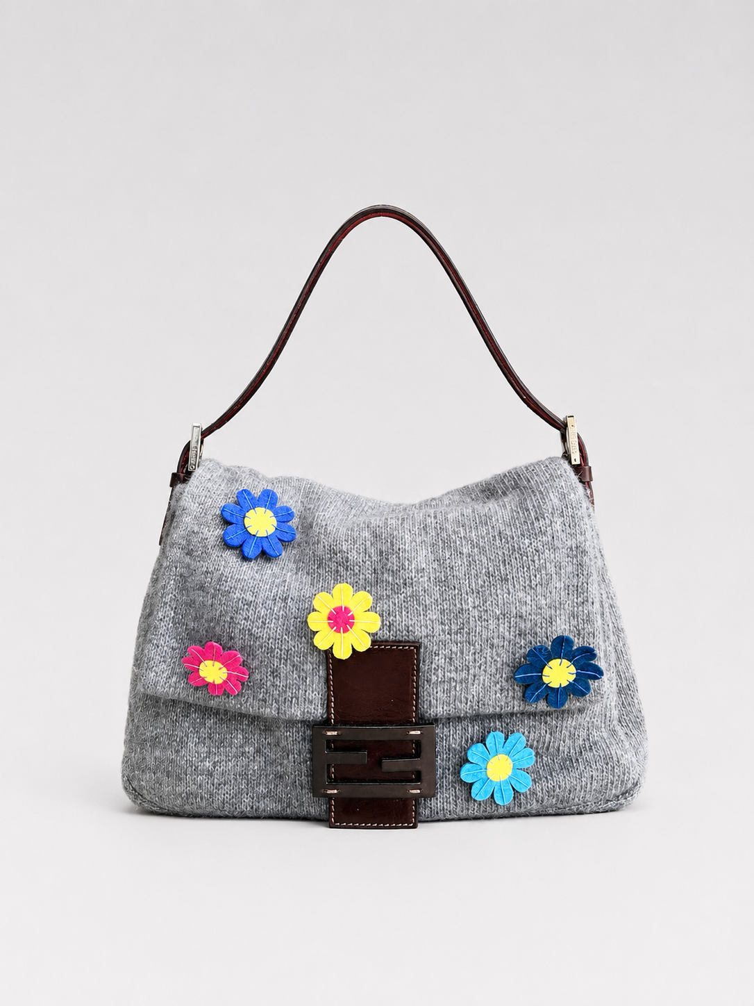 Fendi Knit Flower Embellished Baguette Bag – Grey Wool Felt Large Baguette Archive Piece