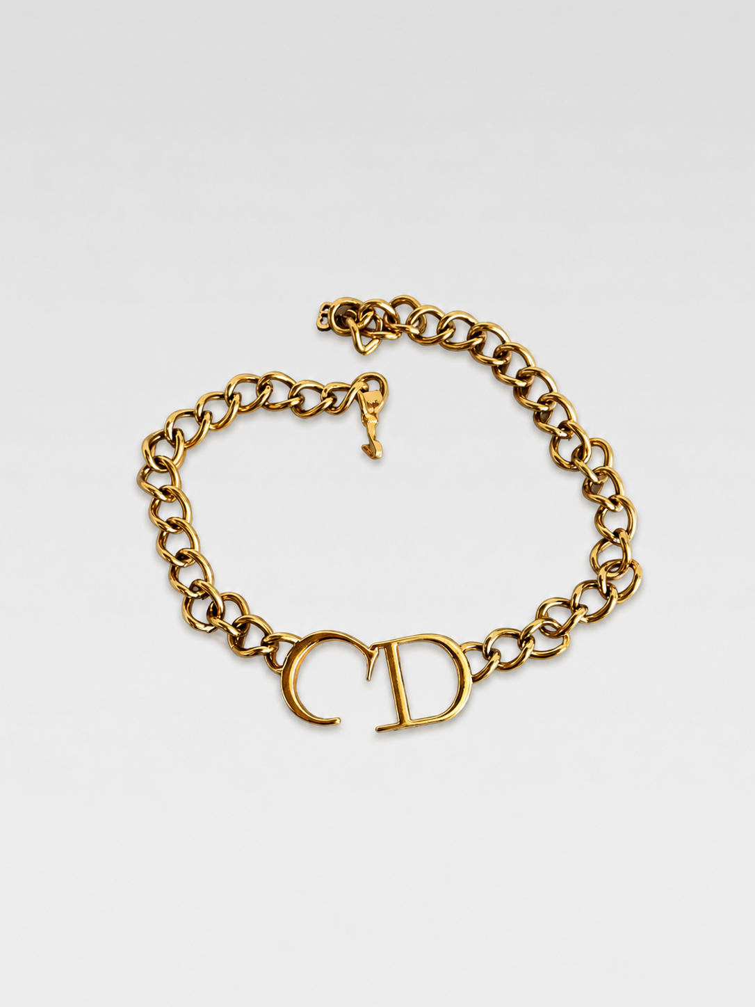 Christian Dior by John Galliano Y2K CD Logo Cuban Chain Choker Necklace – Bella Hadid Style Gold-Tone Statement Piece