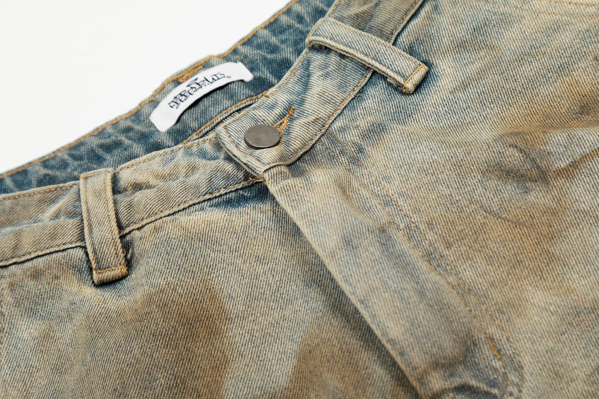 Distressed Floral-Dye Wide-Leg Denim Shorts – Multi-Tone Sand Fade