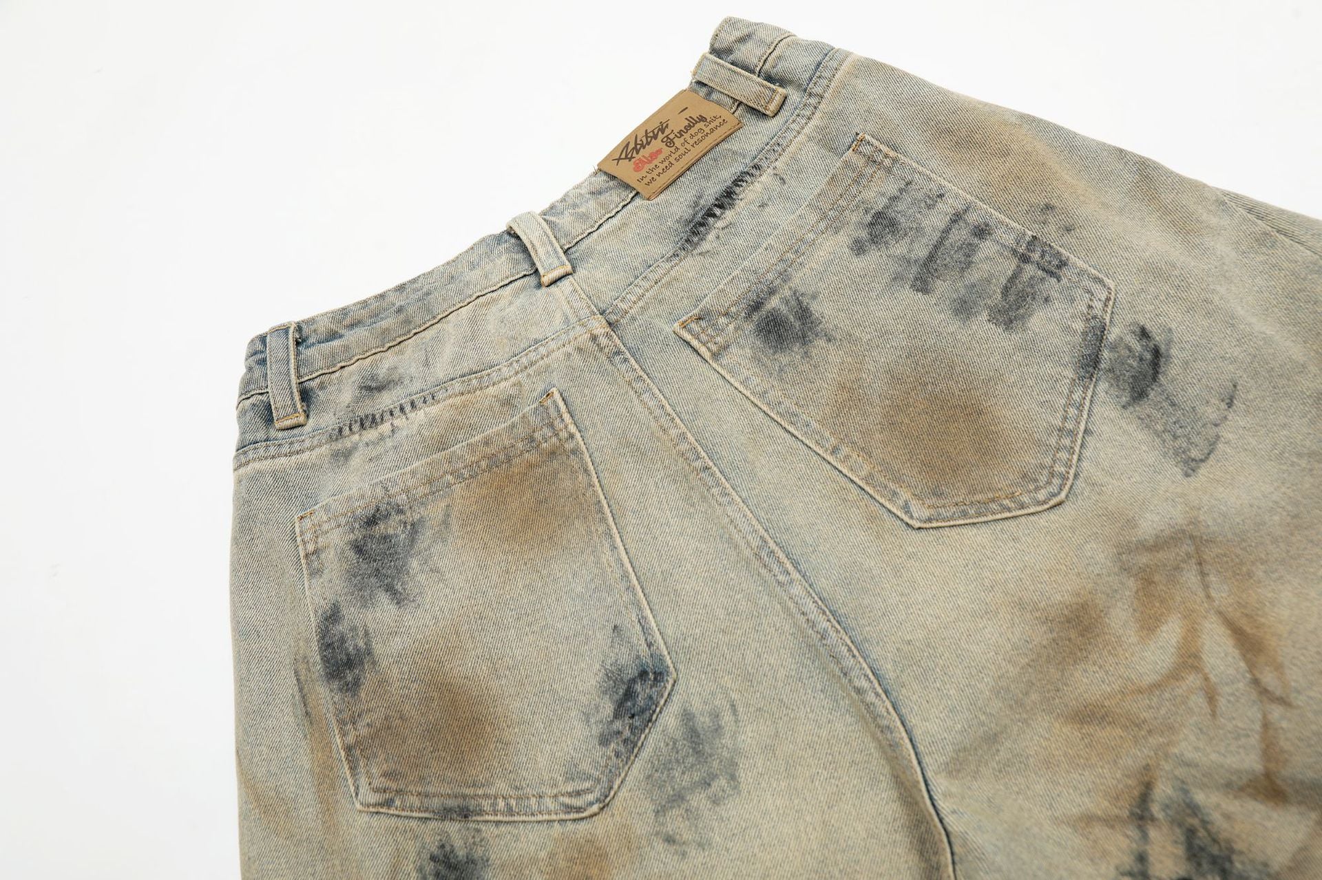 Distressed Floral-Dye Wide-Leg Denim Shorts – Multi-Tone Sand Fade