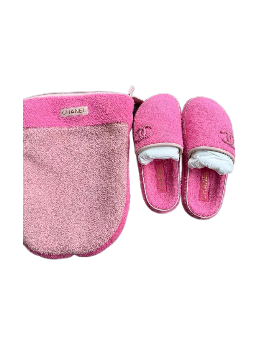 Chanel Pink Terry Cloth CC Logo Slide Sandals Luxury Spa Slippers Size 37 New with Dust Bag