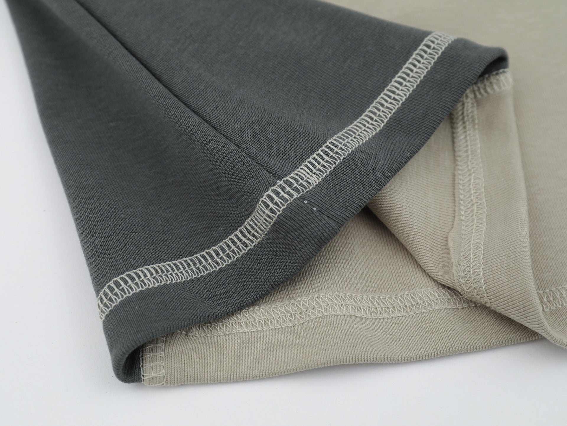 ACEx-888 Contrast Panel Long Sleeve Top – Taupe / Charcoal / Ivory
