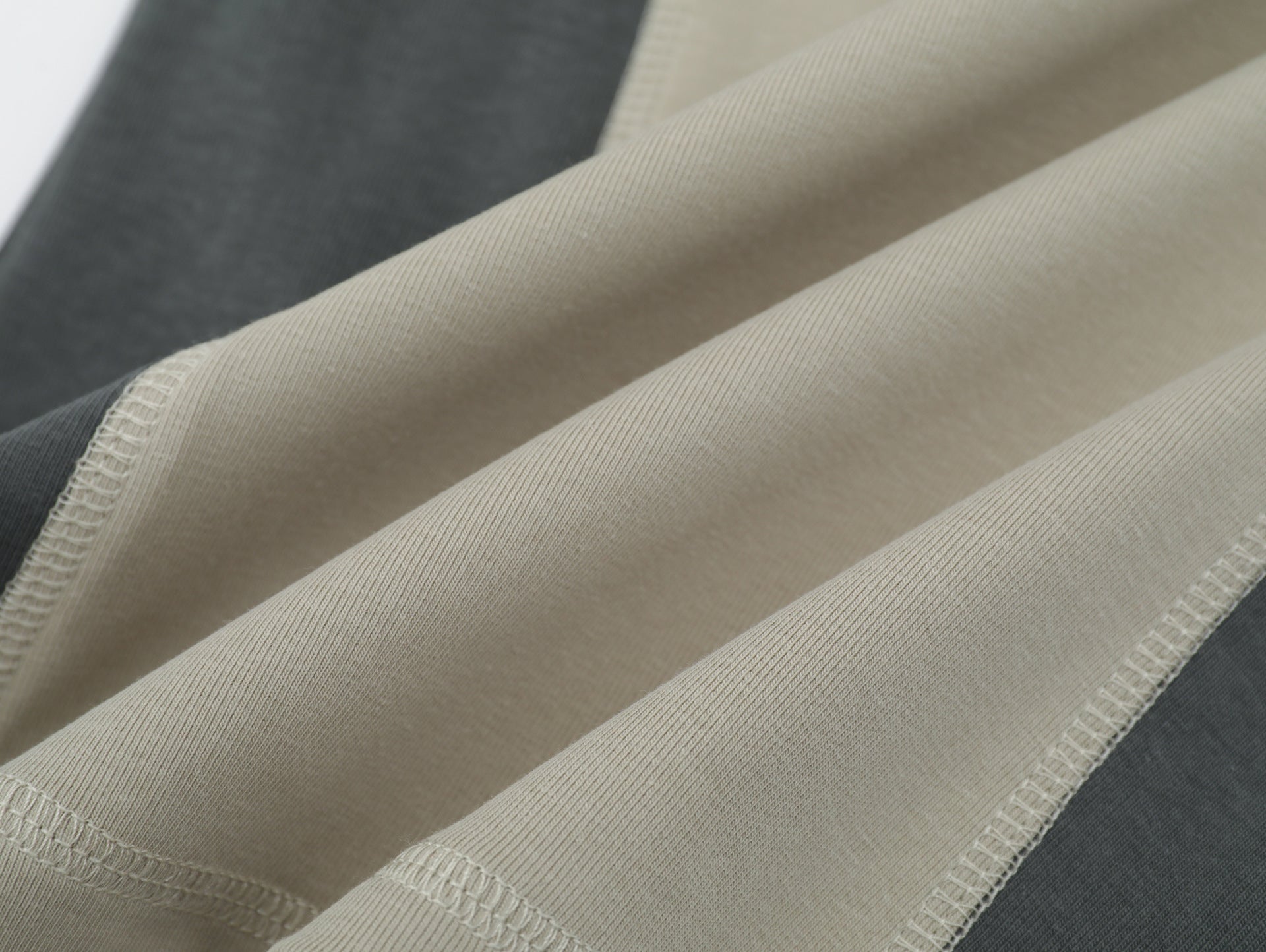 ACEx-888 Contrast Panel Long Sleeve Top – Taupe / Charcoal / Ivory