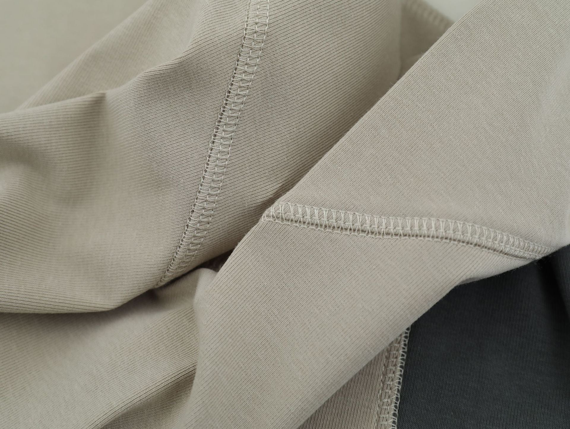 ACEx-888 Contrast Panel Long Sleeve Top – Taupe / Charcoal / Ivory
