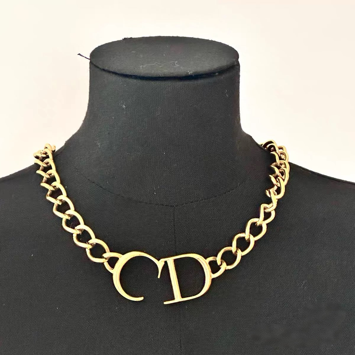 Christian Dior by John Galliano Y2K CD Logo Cuban Chain Choker Necklace – Bella Hadid Style Gold-Tone Statement Piece