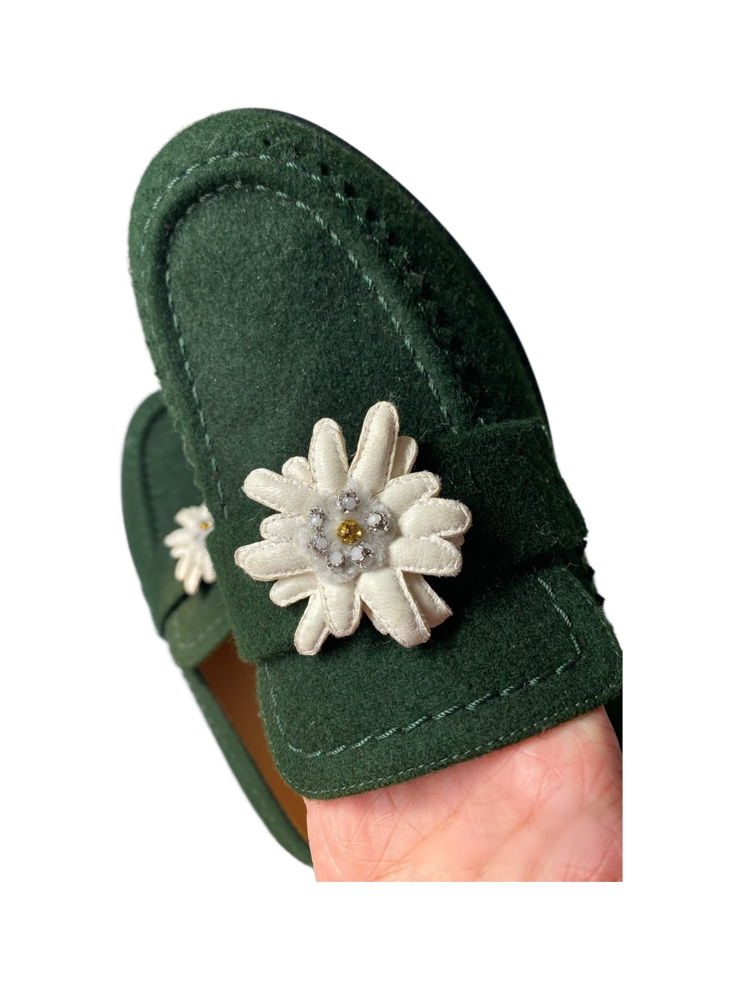 Chanel Métiers d’Art Salzburg Edelweiss Felt Flower Loafers – Suede Alpine Green Handmade Runway Shoes (Near New)