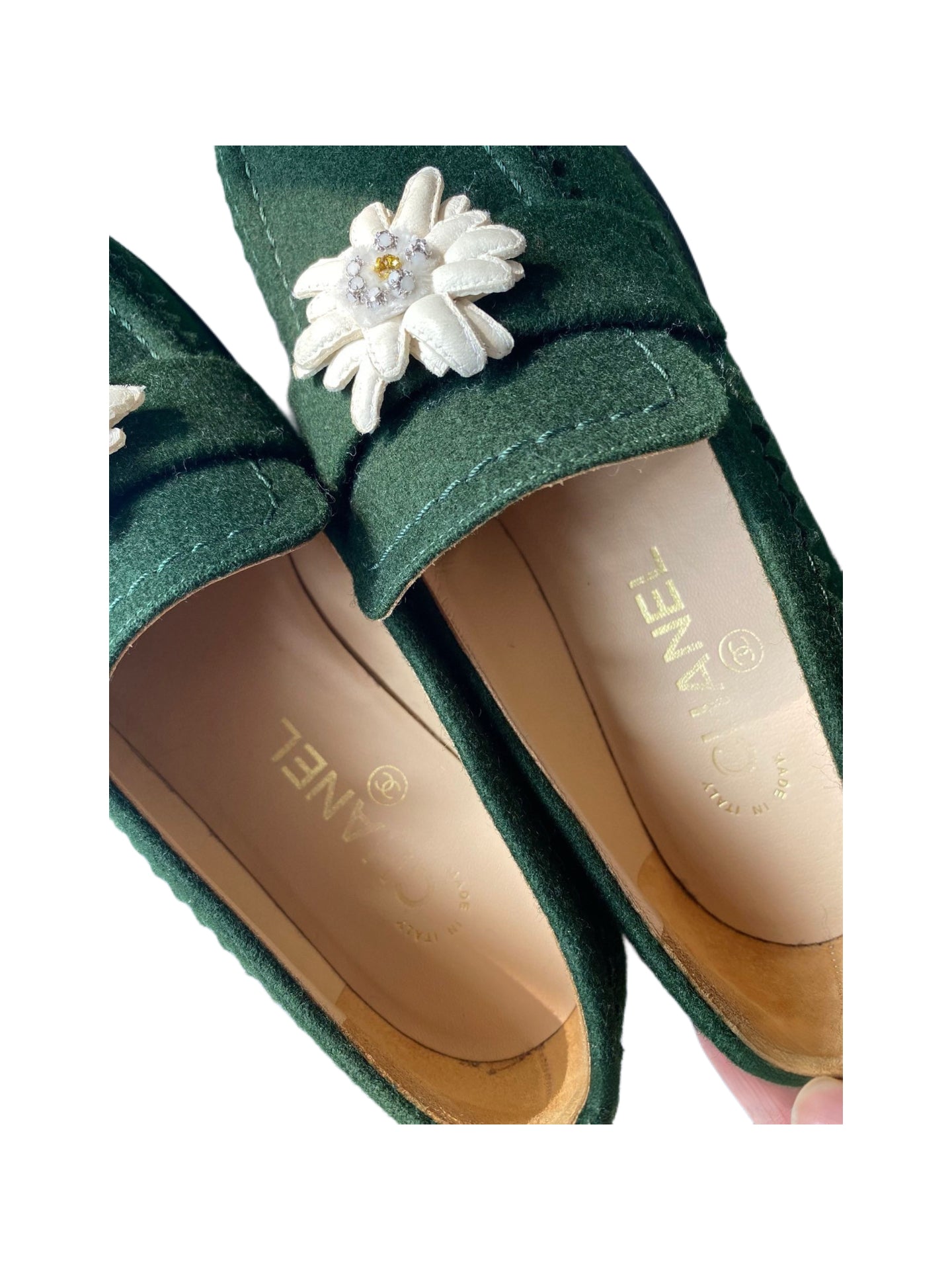 Chanel Métiers d’Art Salzburg Edelweiss Felt Flower Loafers – Suede Alpine Green Handmade Runway Shoes (Near New)
