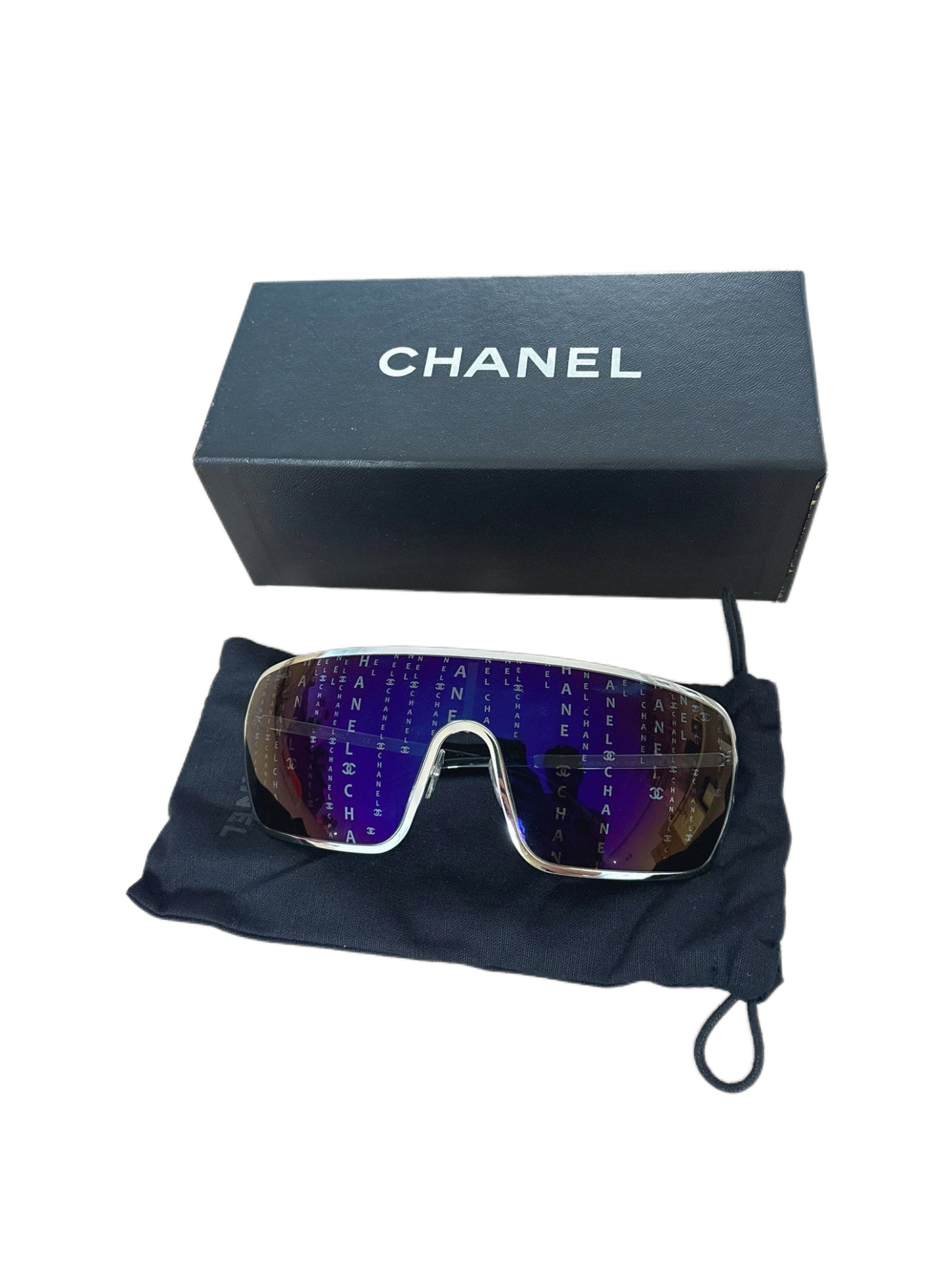 CHANEL Cyber Shield Logo Visor Sunglasses – Y2K Futuristic Ski Mask Wraparound Sunglasses with All-Over CC Monogram Lens (Full Set)