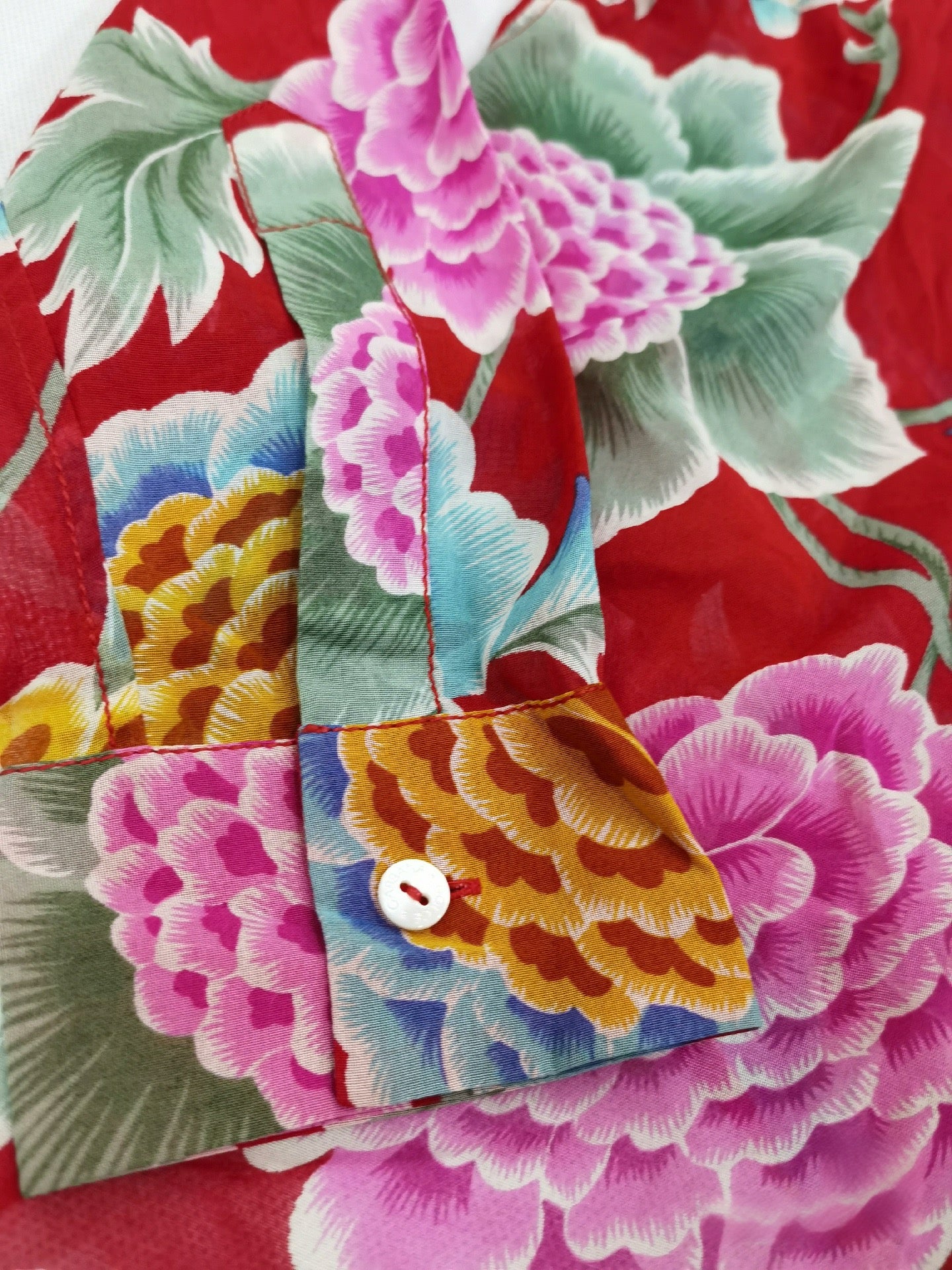 Dolce & Gabbana Chinese Peony Floral Silk Shirt – Runway Archive Red Print Blouse (Size IT40) Ultra Rare Collector Piece