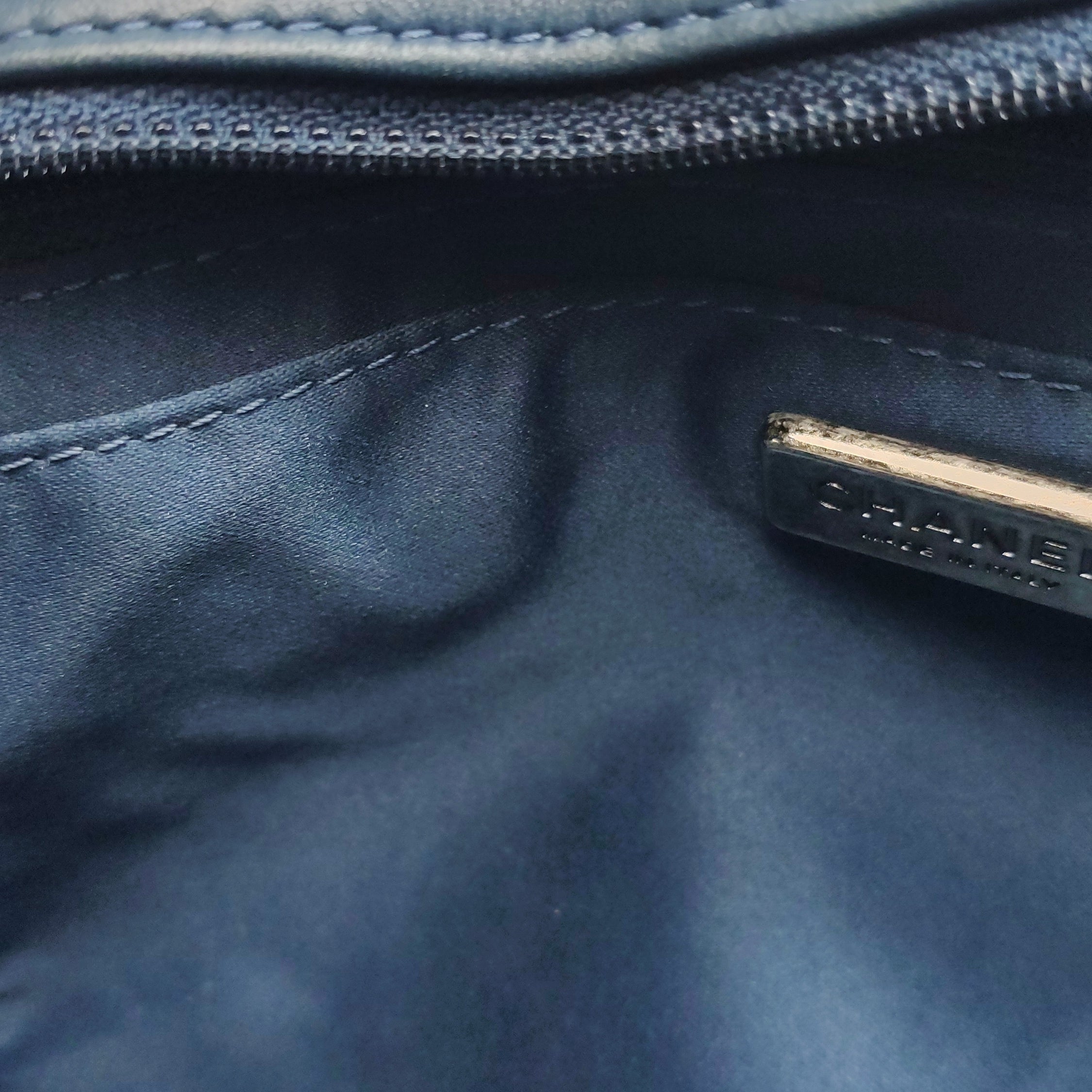 Chanel 2017 Cruise “Coco Cuba” Sequin Flap Chain Bag – Navy Blue CC Logo Evening Bag