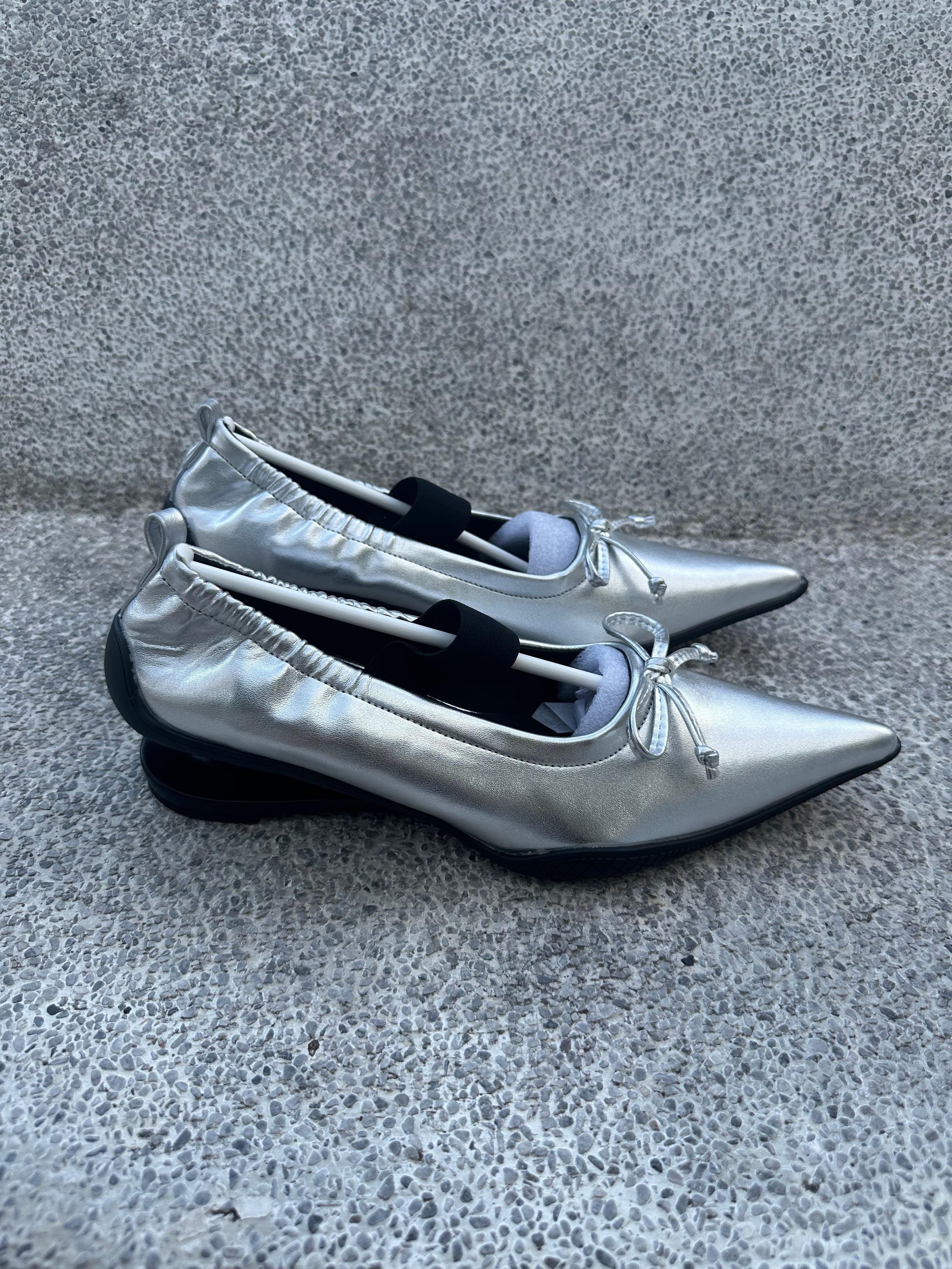 Pointed Bow Mary-Jane Split-Heel Ballet Flats