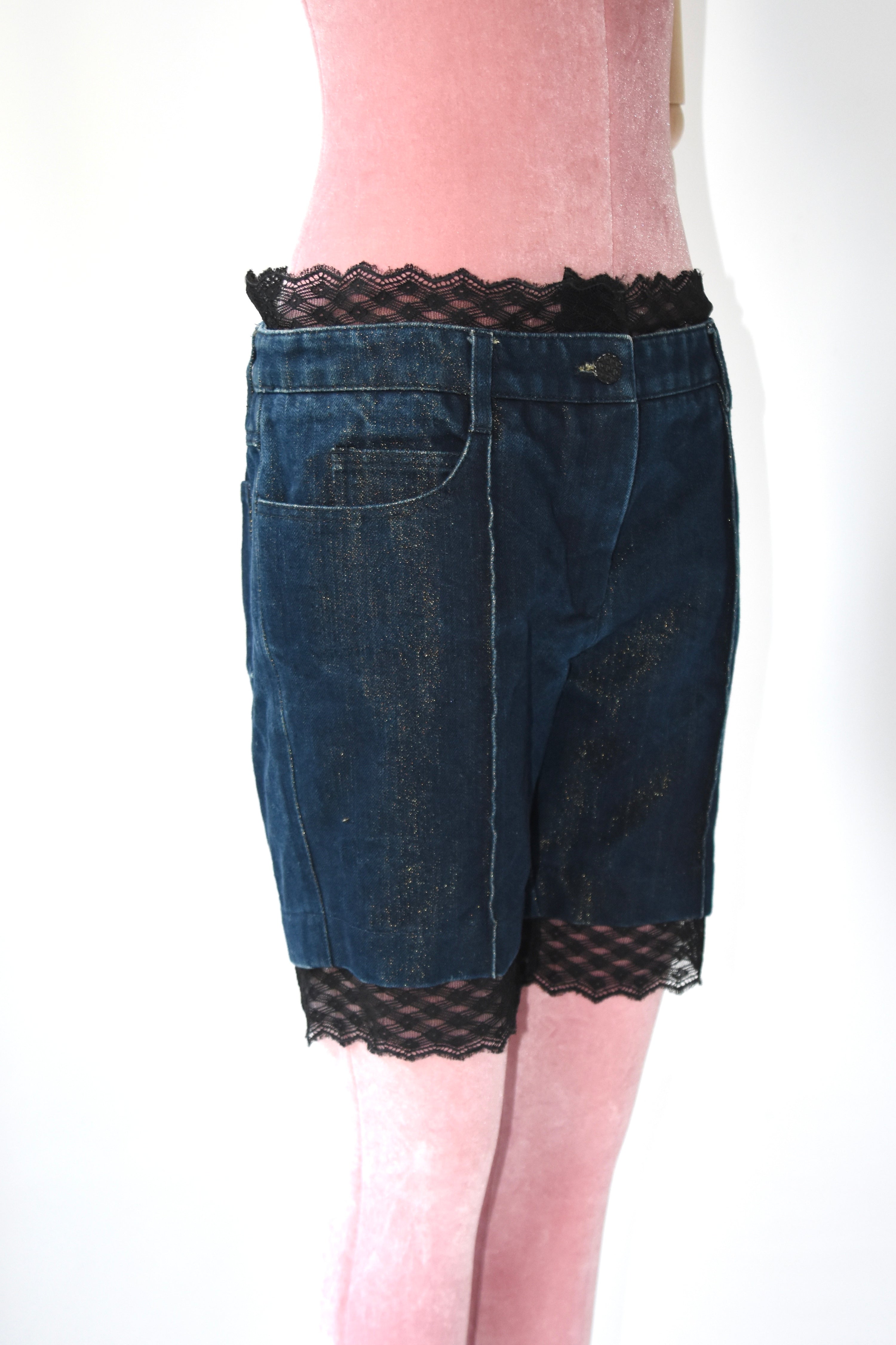 CHANEL S/S 2007 Gold Lurex Denim Lace Shorts – Size 40 (Made in Italy, Archive Runway Detail)