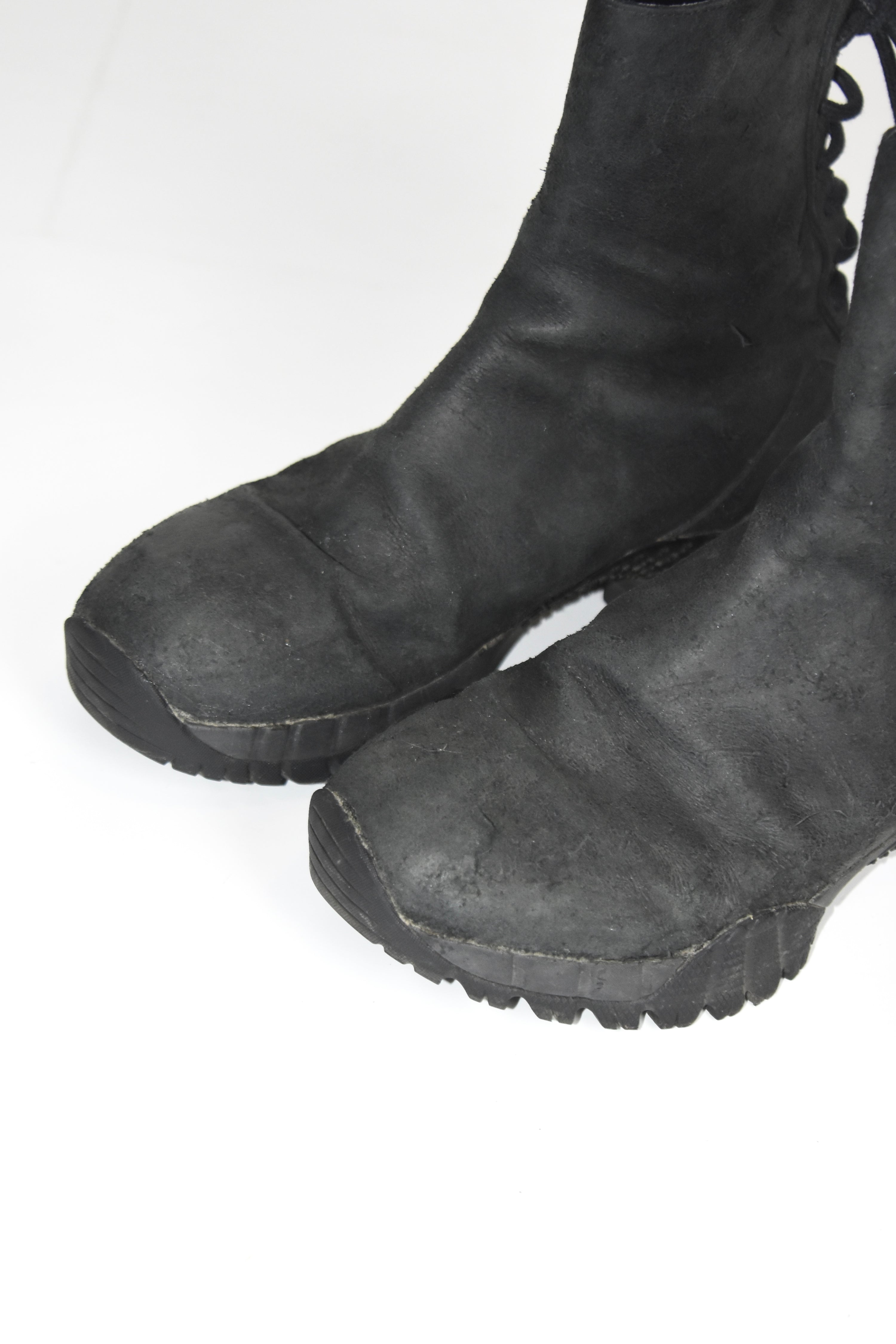 1017 ALYX 9SM Black Hiking Lace-Up Boots – Vibram Sole Tactical Utility Leather Boots