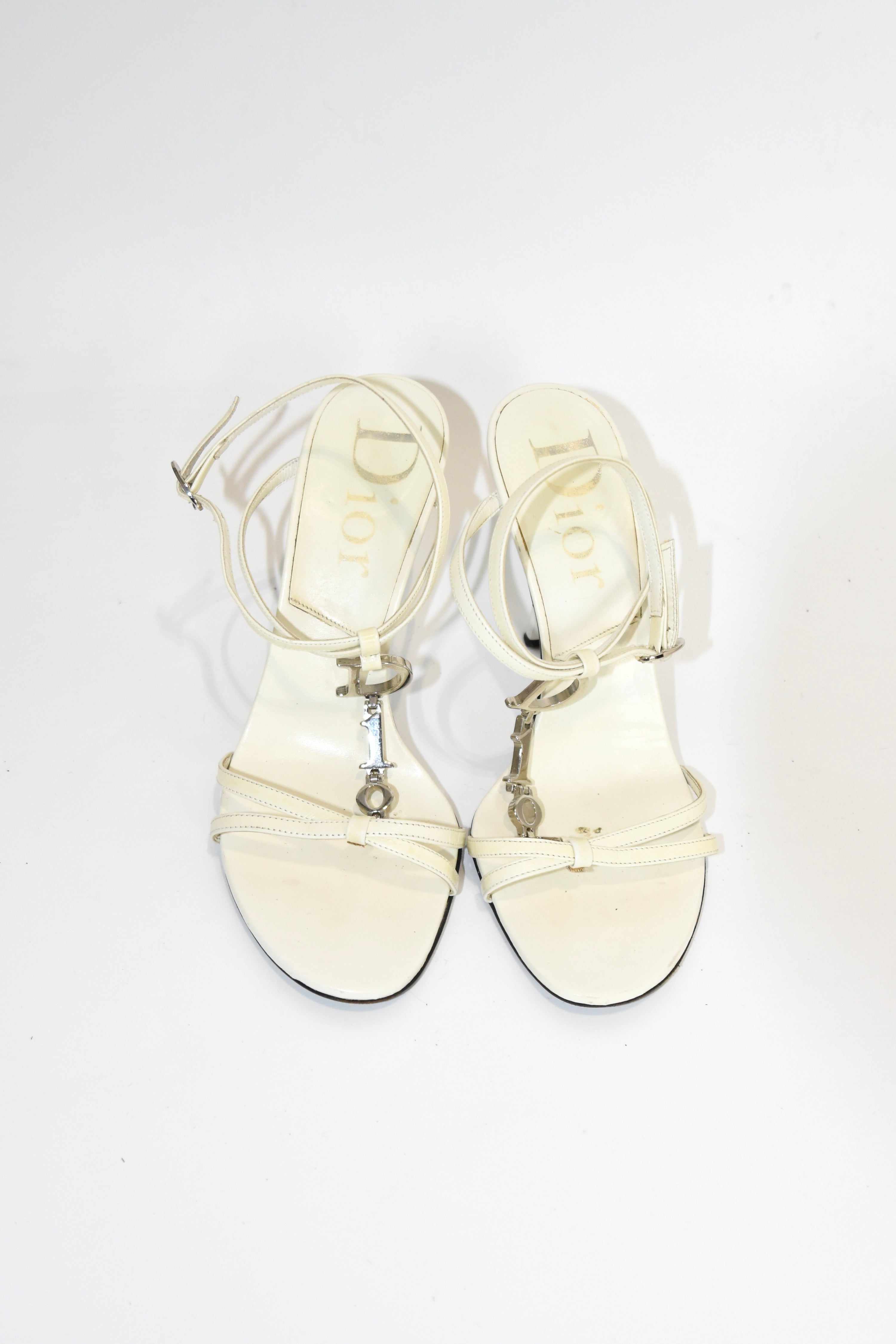 Christian Dior by John Galliano D-I-O-R Charm Strap Heeled Sandals – Vintage White Leather Designer Heels